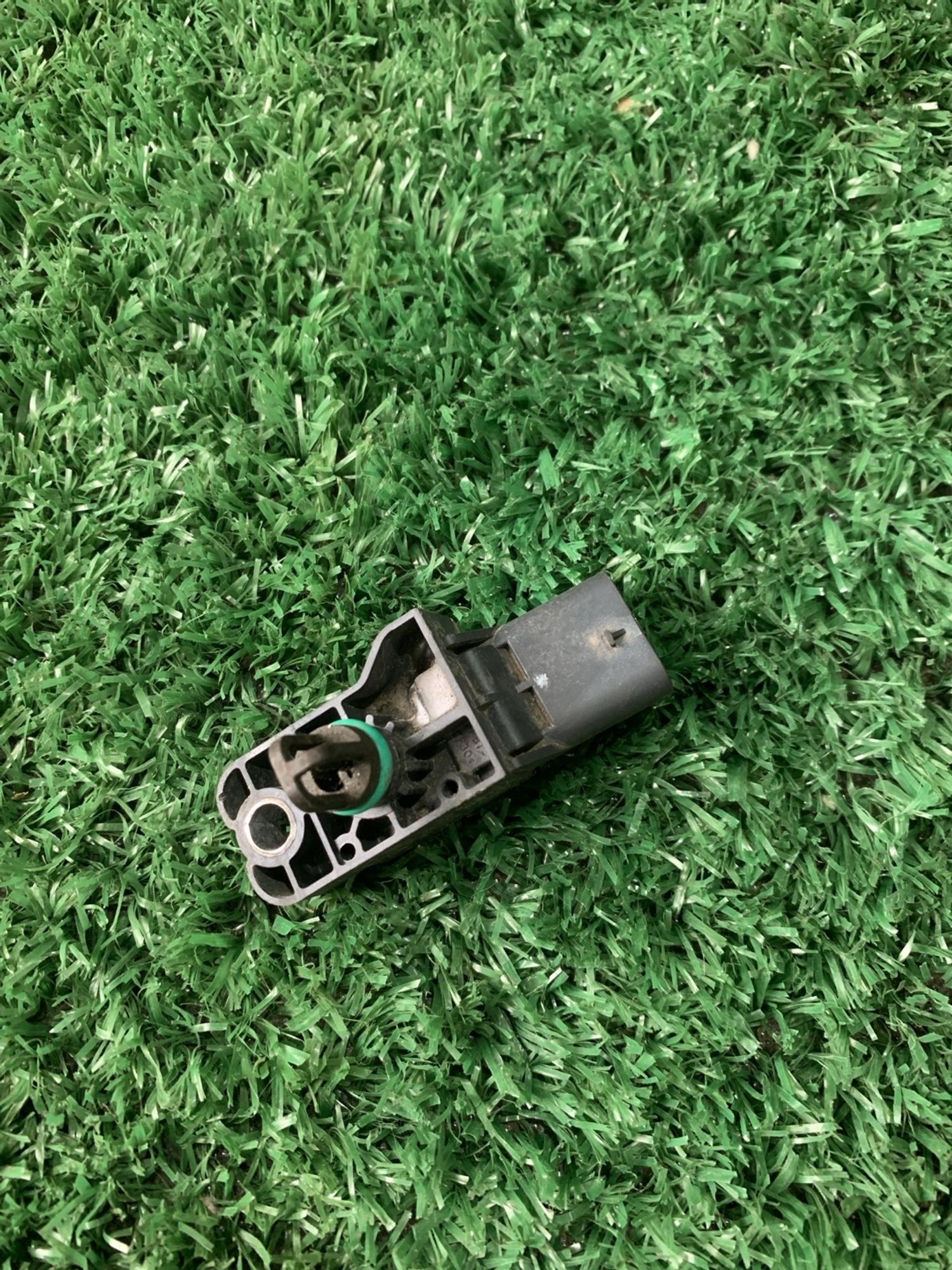 https://gcs.partsauto.market/rn-stockpro.appspot.com/thmbs/userImages/f92b14355489e3b224da6399a17e0798/part/ff4e0d07-4e89-4090-a762-e6a1426ebc41_1749984391203.jpg