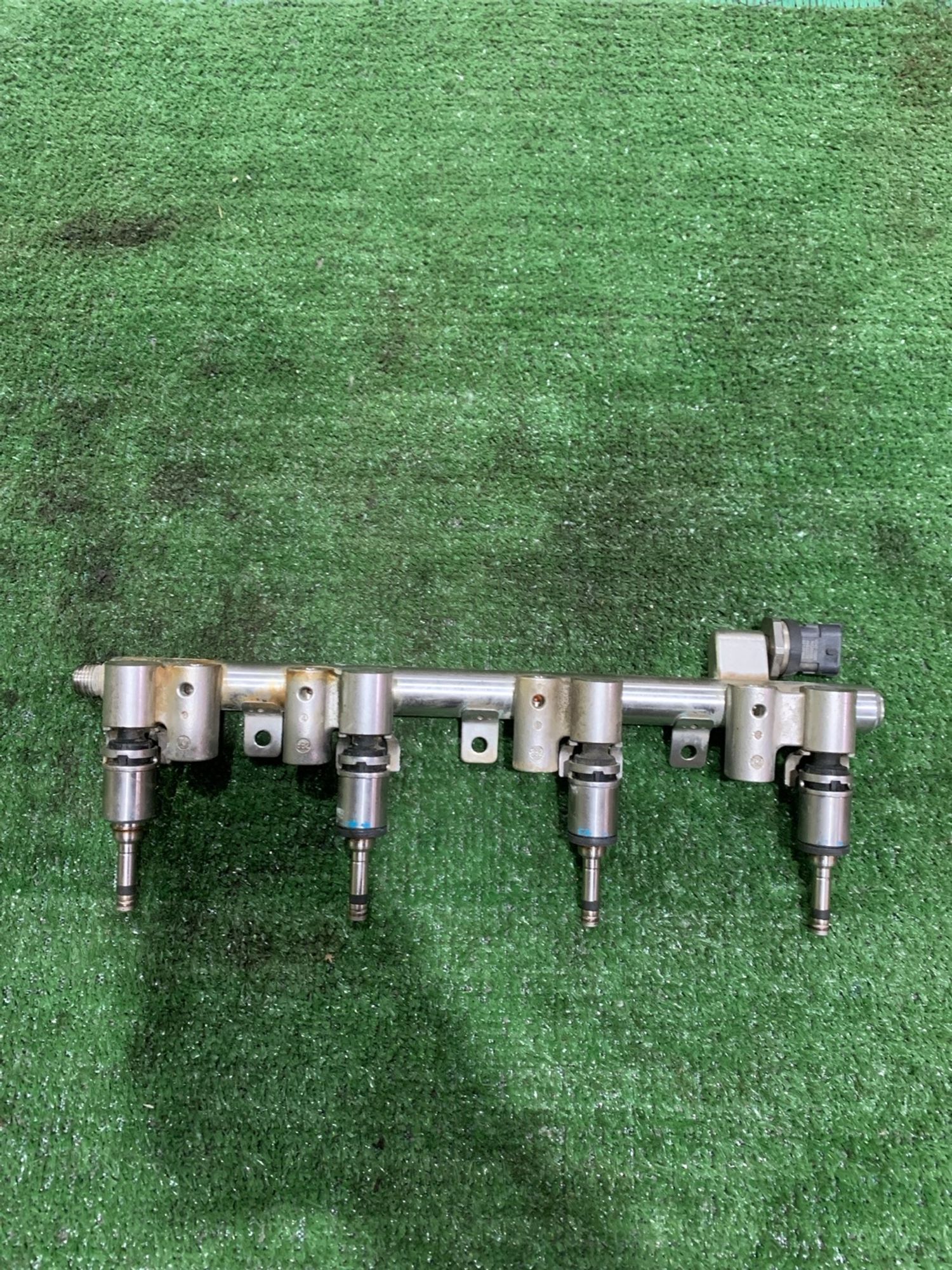 https://gcs.partsauto.market/rn-stockpro.appspot.com/thmbs/userImages/f92b14355489e3b224da6399a17e0798/part/ffa5327a-de6a-434e-a76a-bd7e4d0dda95_1747726374920.jpg