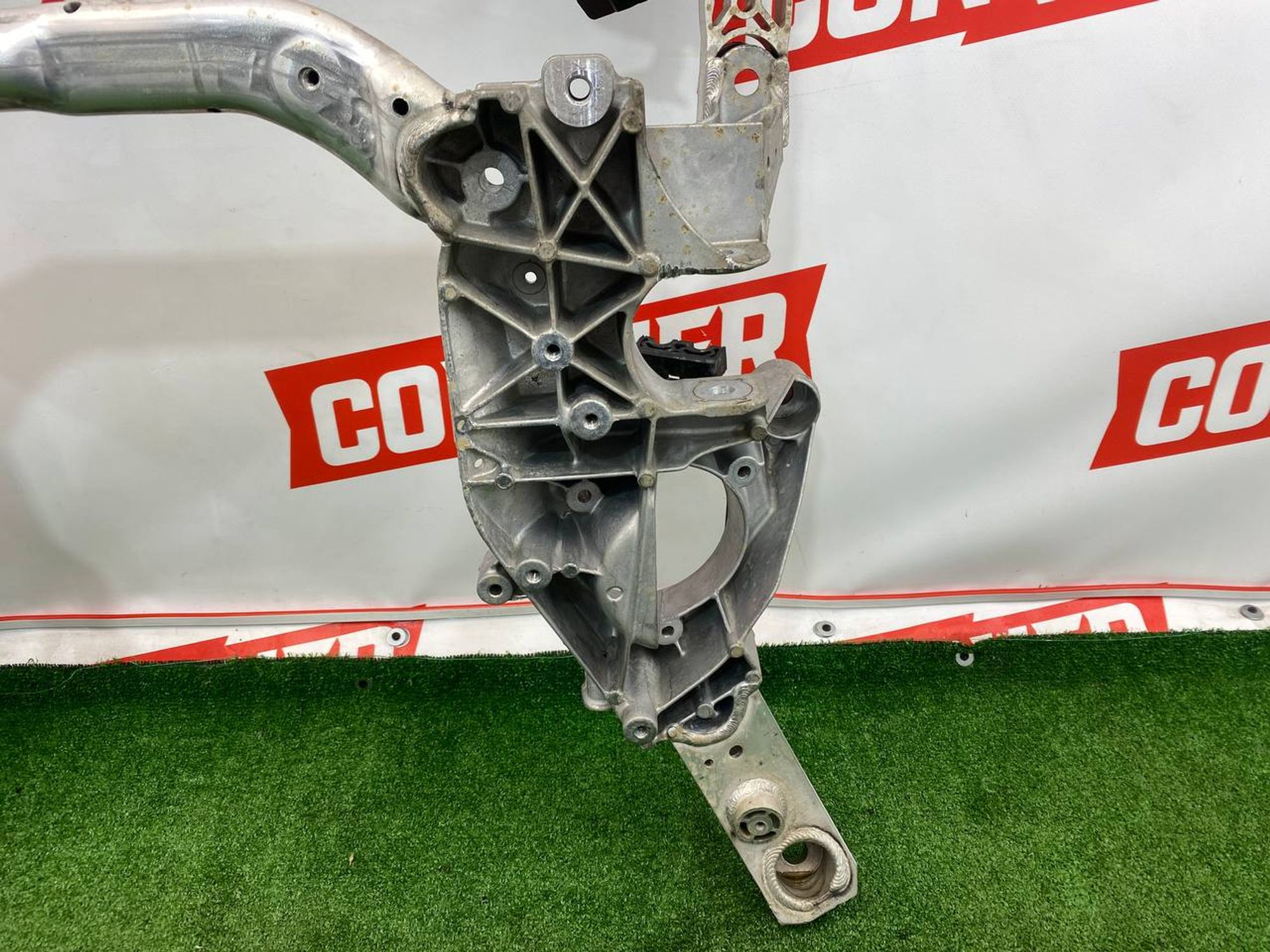 https://gcs.partsauto.market/rn-stockpro.appspot.com/thmbs/userImages/h353NjtZg3VDP19b5HMt7LlpbQ93/part/01a2e14d-8dde-41d6-84bf-63e02489cda8_1745654916504.jpg