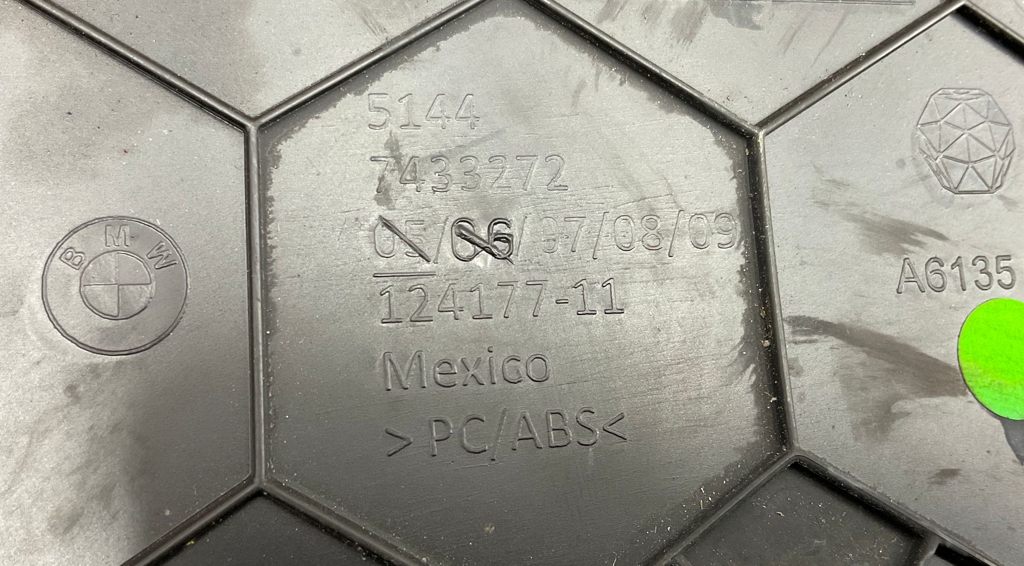 https://gcs.partsauto.market/rn-stockpro.appspot.com/thmbs/userImages/h353NjtZg3VDP19b5HMt7LlpbQ93/part/0269af9b-9839-455f-88d3-54aa063d96ee_1748445226571.jpg