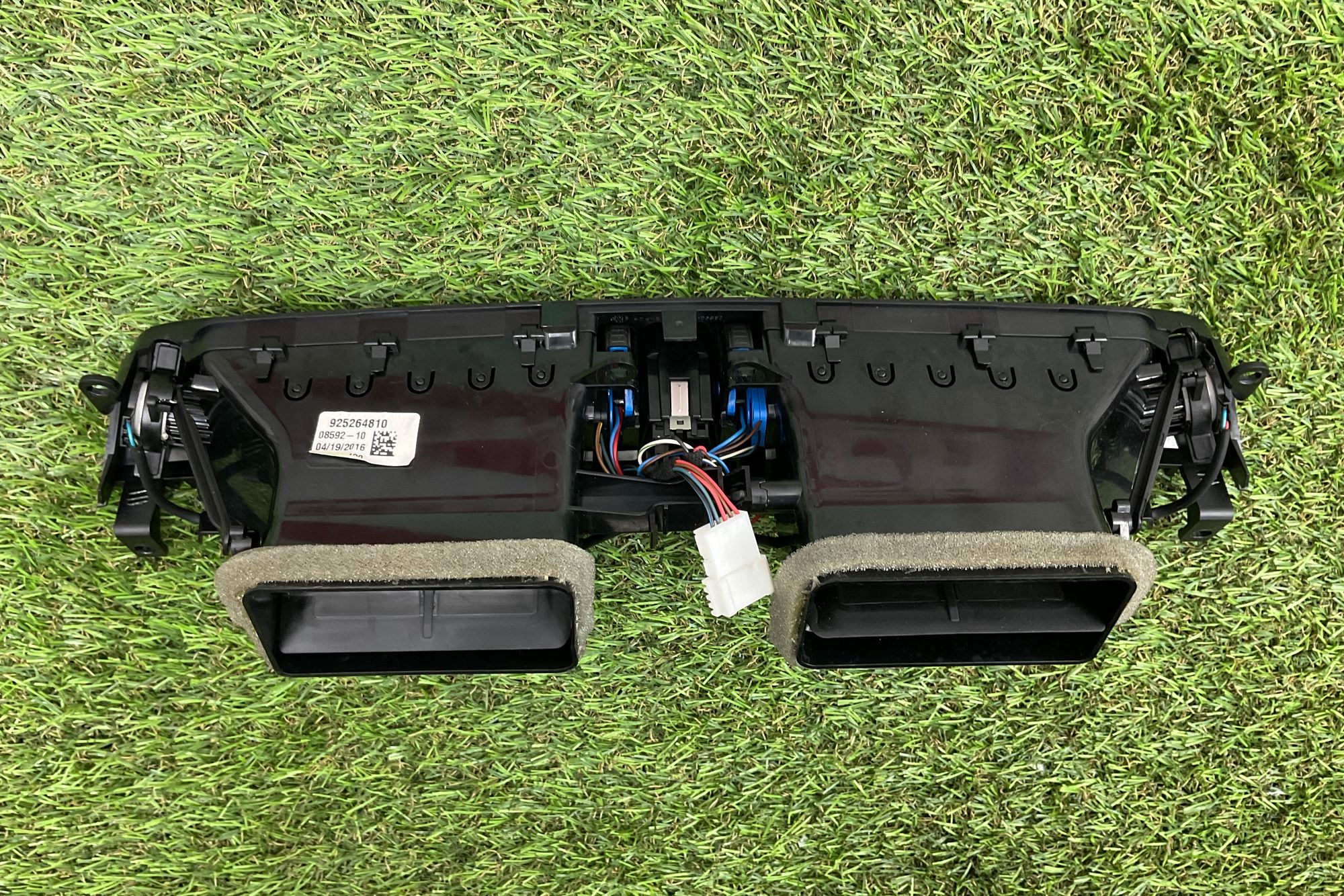 https://gcs.partsauto.market/rn-stockpro.appspot.com/thmbs/userImages/h353NjtZg3VDP19b5HMt7LlpbQ93/part/090be8b2-1ad6-47a2-927d-166c162b7747_1747642093890.jpg