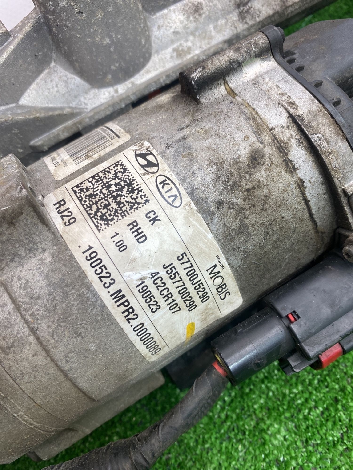 https://gcs.partsauto.market/rn-stockpro.appspot.com/thmbs/userImages/h353NjtZg3VDP19b5HMt7LlpbQ93/part/09a0117b-e2ad-4139-a19b-775727549289_1741868331538.jpg