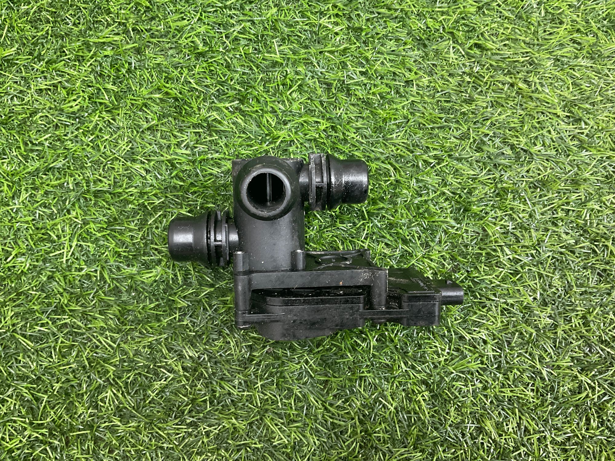 https://gcs.partsauto.market/rn-stockpro.appspot.com/thmbs/userImages/h353NjtZg3VDP19b5HMt7LlpbQ93/part/09eb28be-fb3b-4eea-a5e4-ea5bb3ecff60_1742628485754.jpg