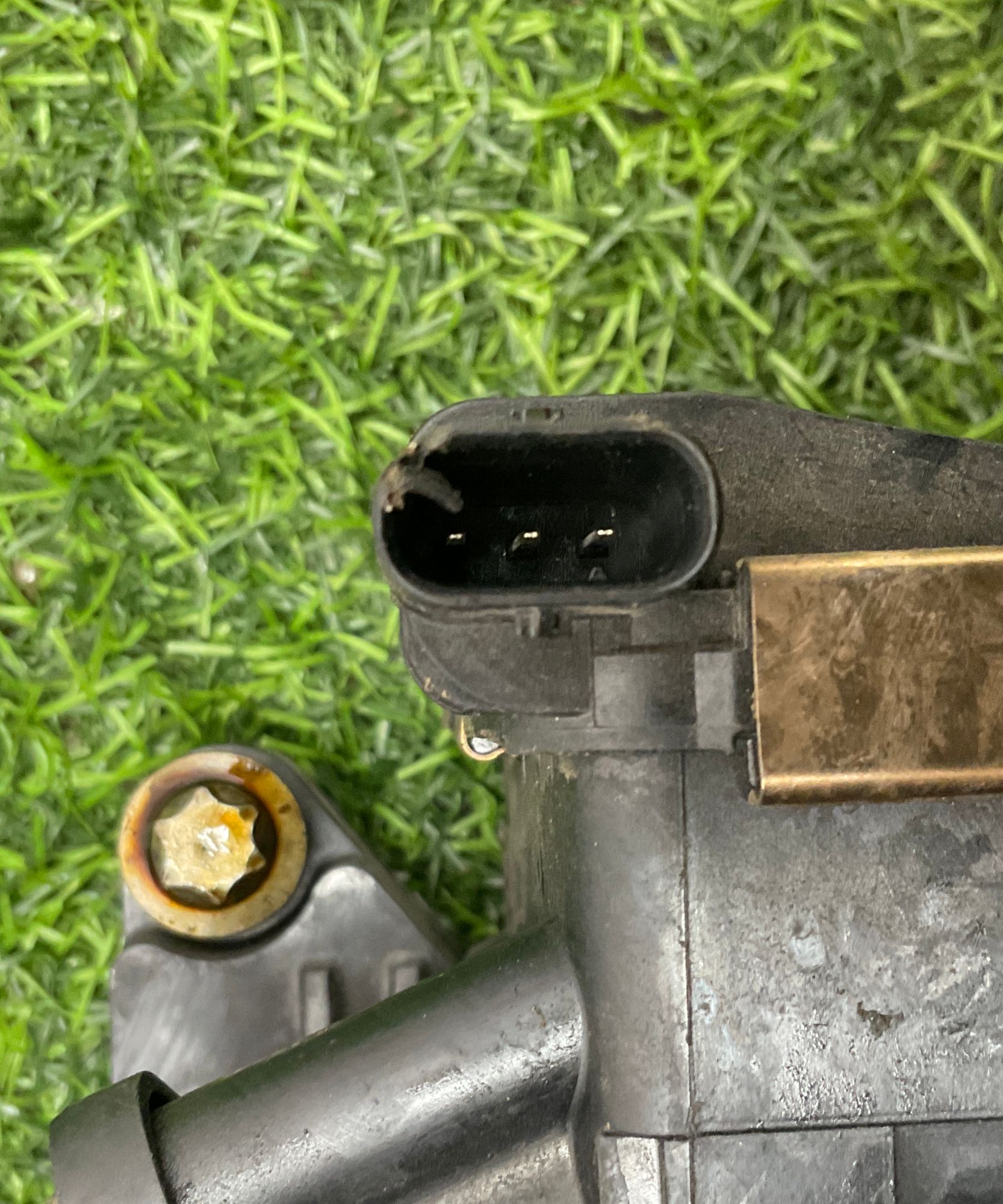 https://gcs.partsauto.market/rn-stockpro.appspot.com/thmbs/userImages/h353NjtZg3VDP19b5HMt7LlpbQ93/part/0ab6ca94-6674-4258-8943-014ac5005909_1741358224941.jpg