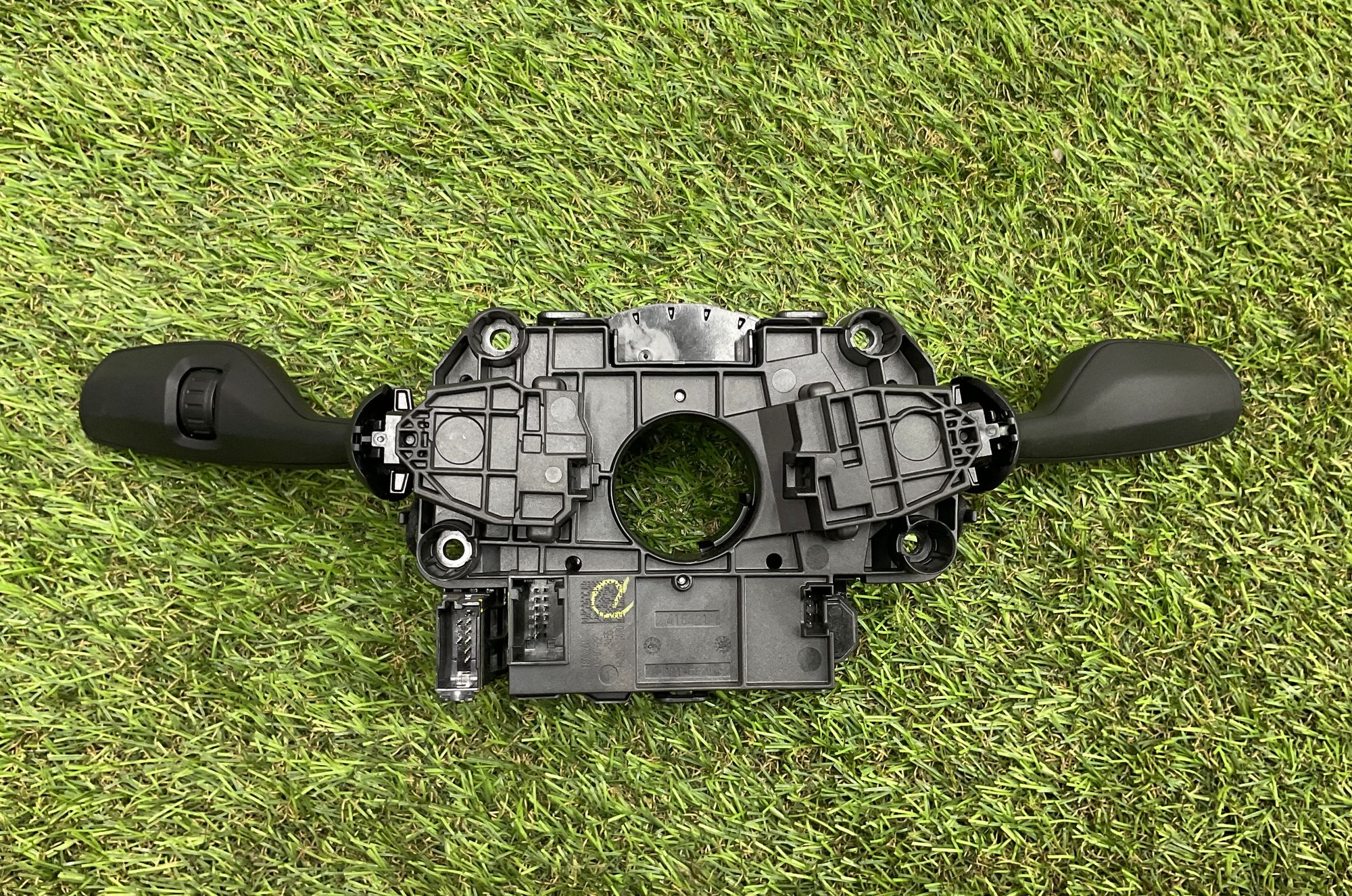 https://gcs.partsauto.market/rn-stockpro.appspot.com/thmbs/userImages/h353NjtZg3VDP19b5HMt7LlpbQ93/part/0b40bb0e-4626-4a5e-af60-2cd625da6a35_1748525761362.jpg