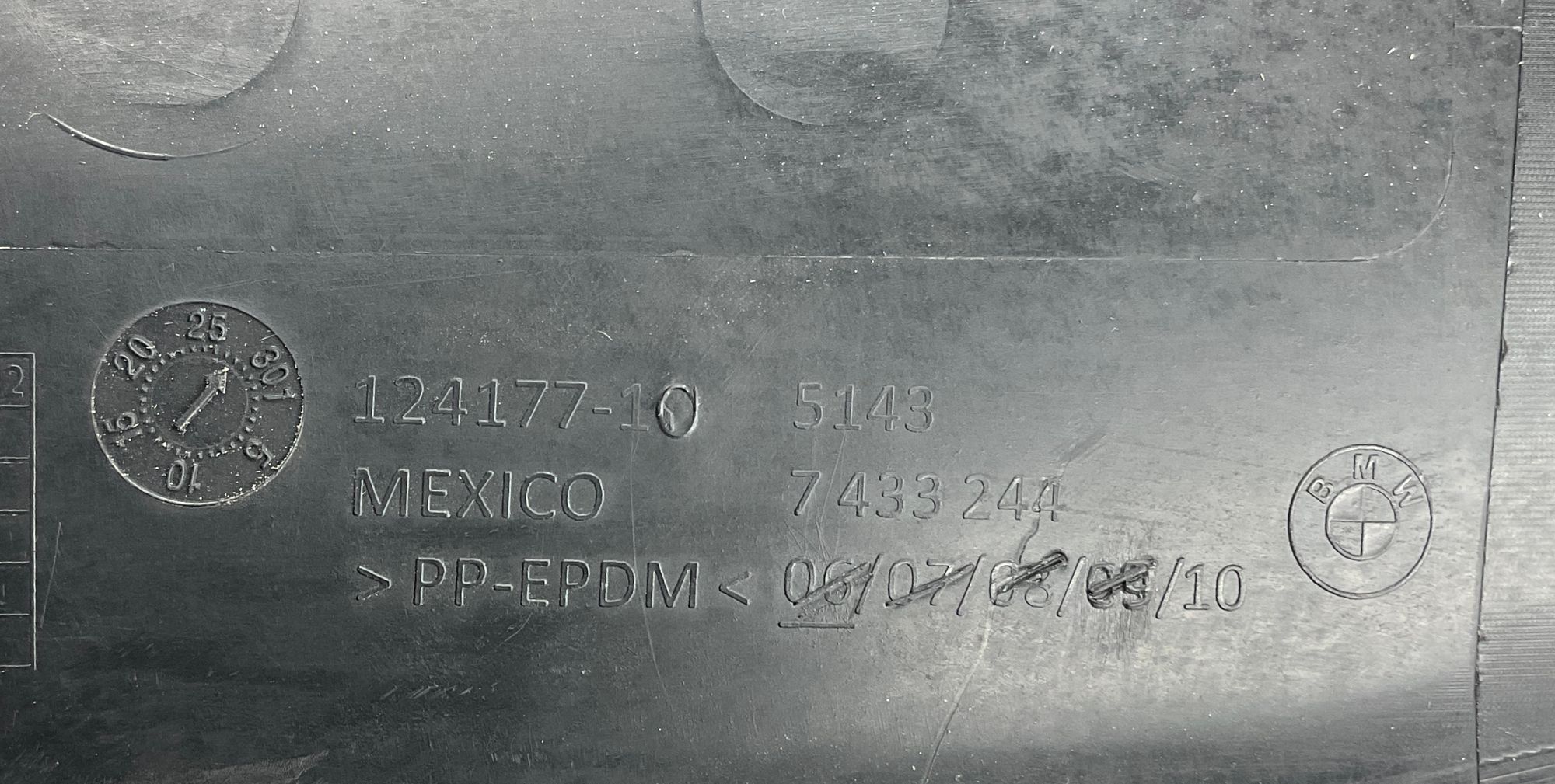 https://gcs.partsauto.market/rn-stockpro.appspot.com/thmbs/userImages/h353NjtZg3VDP19b5HMt7LlpbQ93/part/0bb95a20-cf31-4166-b5e2-ed7c69091a44_1749022206401.jpg