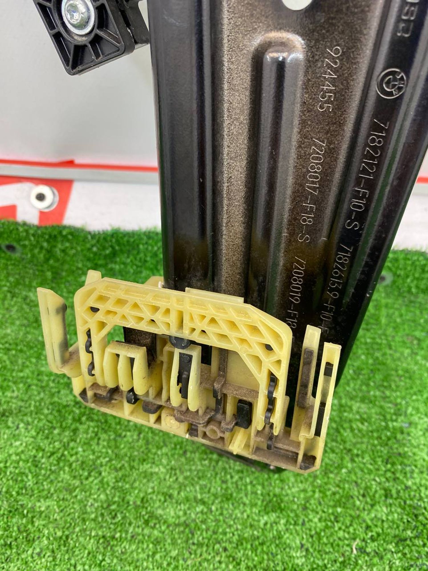 https://gcs.partsauto.market/rn-stockpro.appspot.com/thmbs/userImages/h353NjtZg3VDP19b5HMt7LlpbQ93/part/0c86880a-9e81-4285-af15-bf413476d7ef_1743510589842.jpg