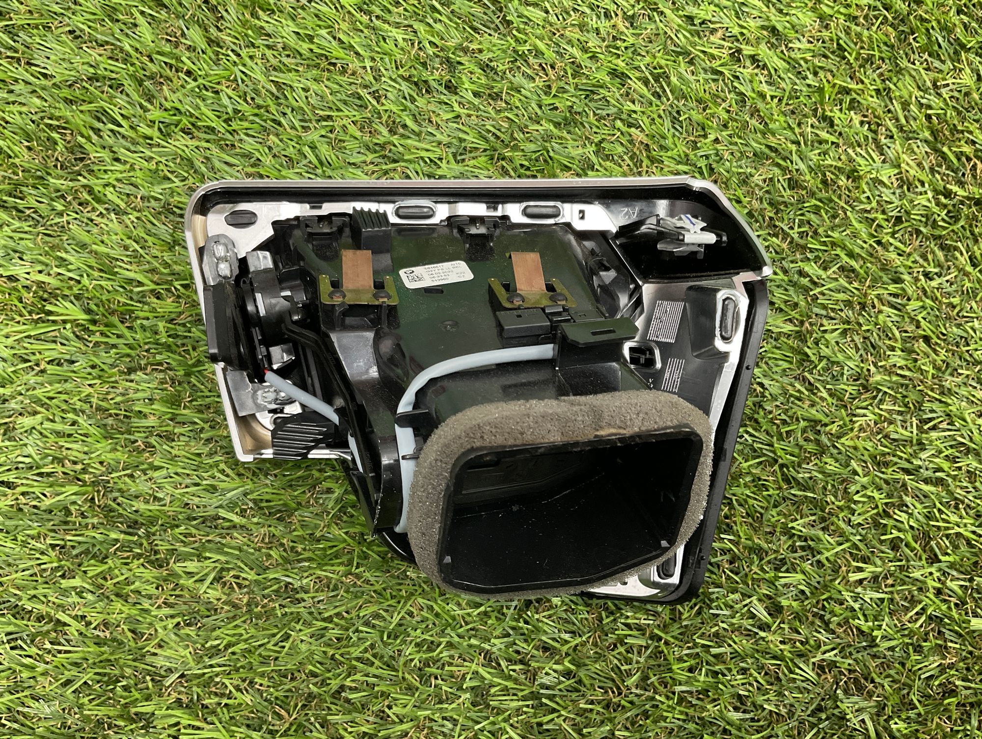 https://gcs.partsauto.market/rn-stockpro.appspot.com/thmbs/userImages/h353NjtZg3VDP19b5HMt7LlpbQ93/part/0df4c2c2-d275-410b-a768-aa41aee659bf_1748533233872.jpg