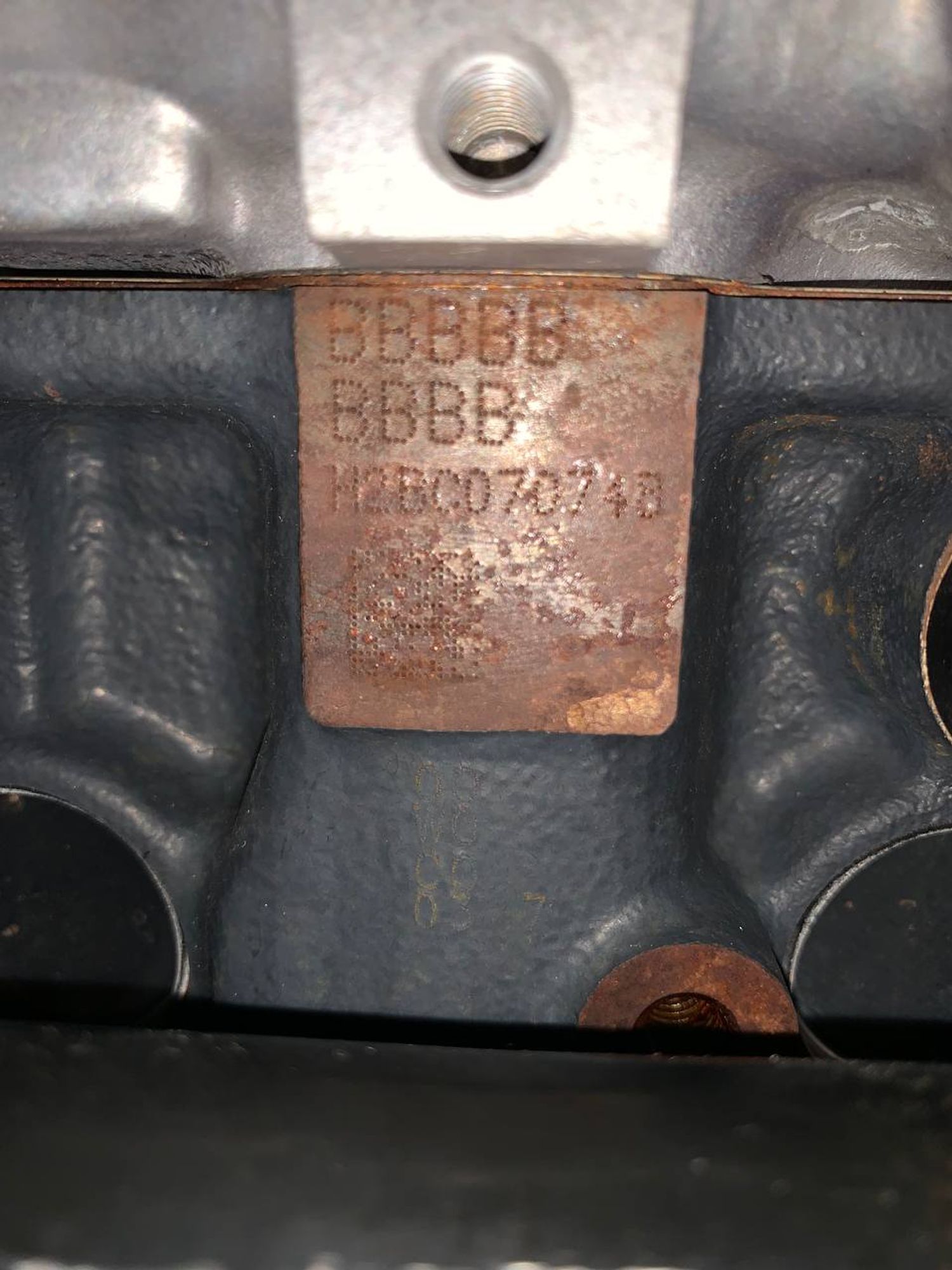 https://gcs.partsauto.market/rn-stockpro.appspot.com/thmbs/userImages/h353NjtZg3VDP19b5HMt7LlpbQ93/part/115abc14-7ee0-438e-850d-56343b3b8ee8_1712824121130.jpg