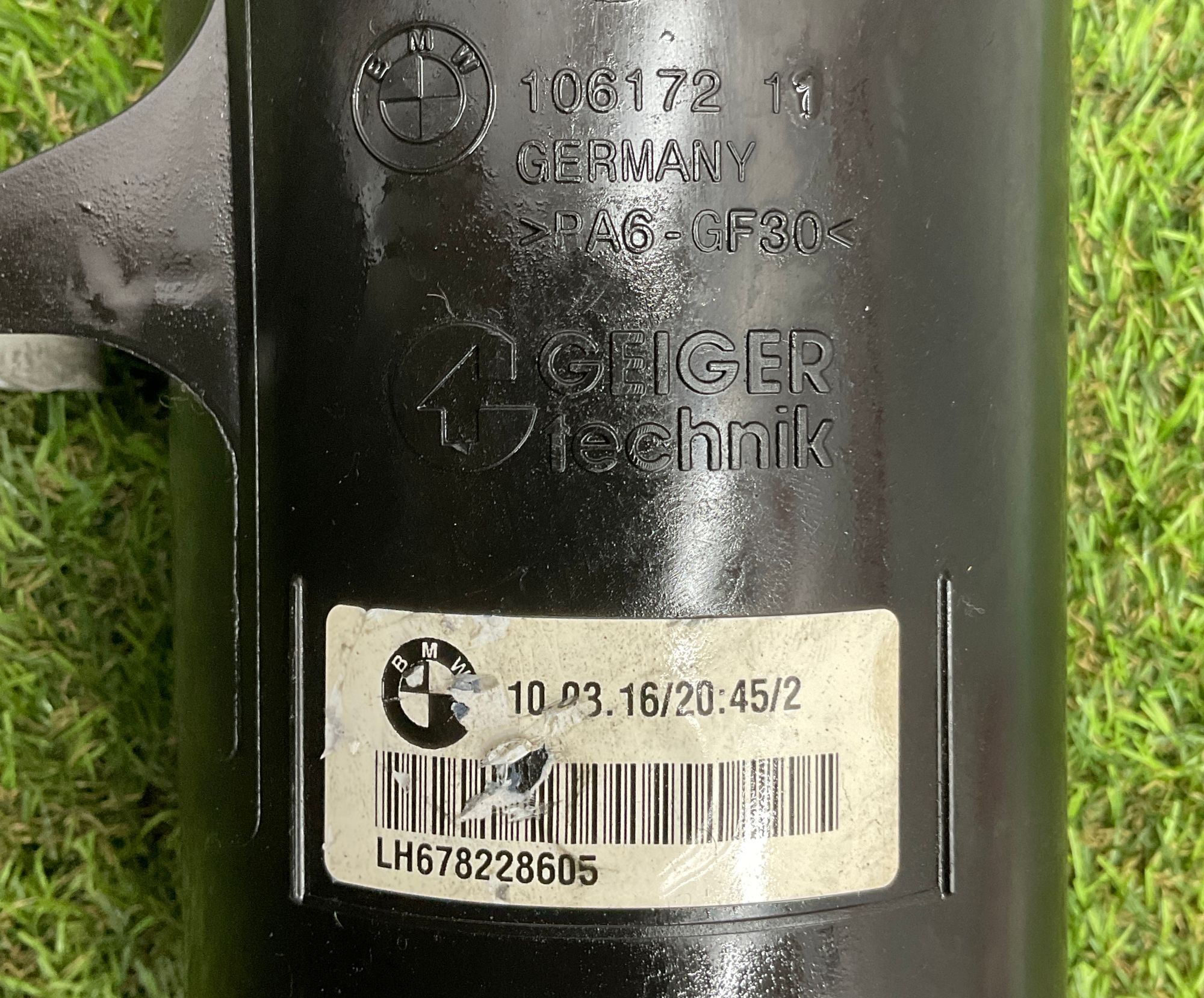 https://gcs.partsauto.market/rn-stockpro.appspot.com/thmbs/userImages/h353NjtZg3VDP19b5HMt7LlpbQ93/part/1166f9cd-e977-406c-bd54-69082c717341_1747924678288.jpg