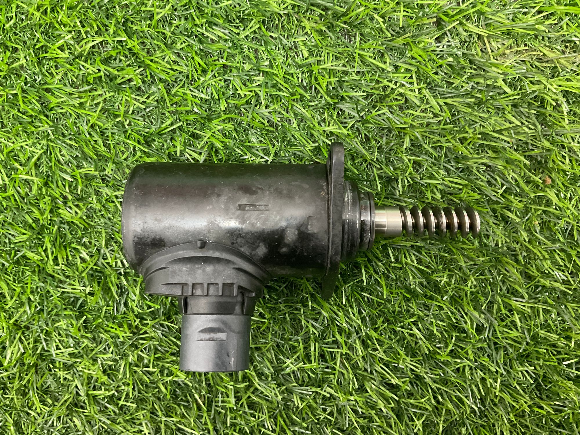 https://gcs.partsauto.market/rn-stockpro.appspot.com/thmbs/userImages/h353NjtZg3VDP19b5HMt7LlpbQ93/part/13a31792-d5fa-465d-948e-6c931e642f90_1741358371668.jpg