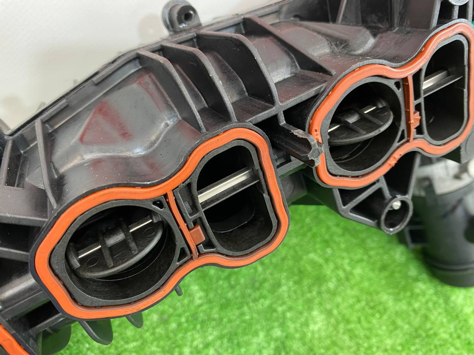 https://gcs.partsauto.market/rn-stockpro.appspot.com/thmbs/userImages/h353NjtZg3VDP19b5HMt7LlpbQ93/part/14777ce2-1d89-4699-a377-6f6772f84943_1748682492598.jpg