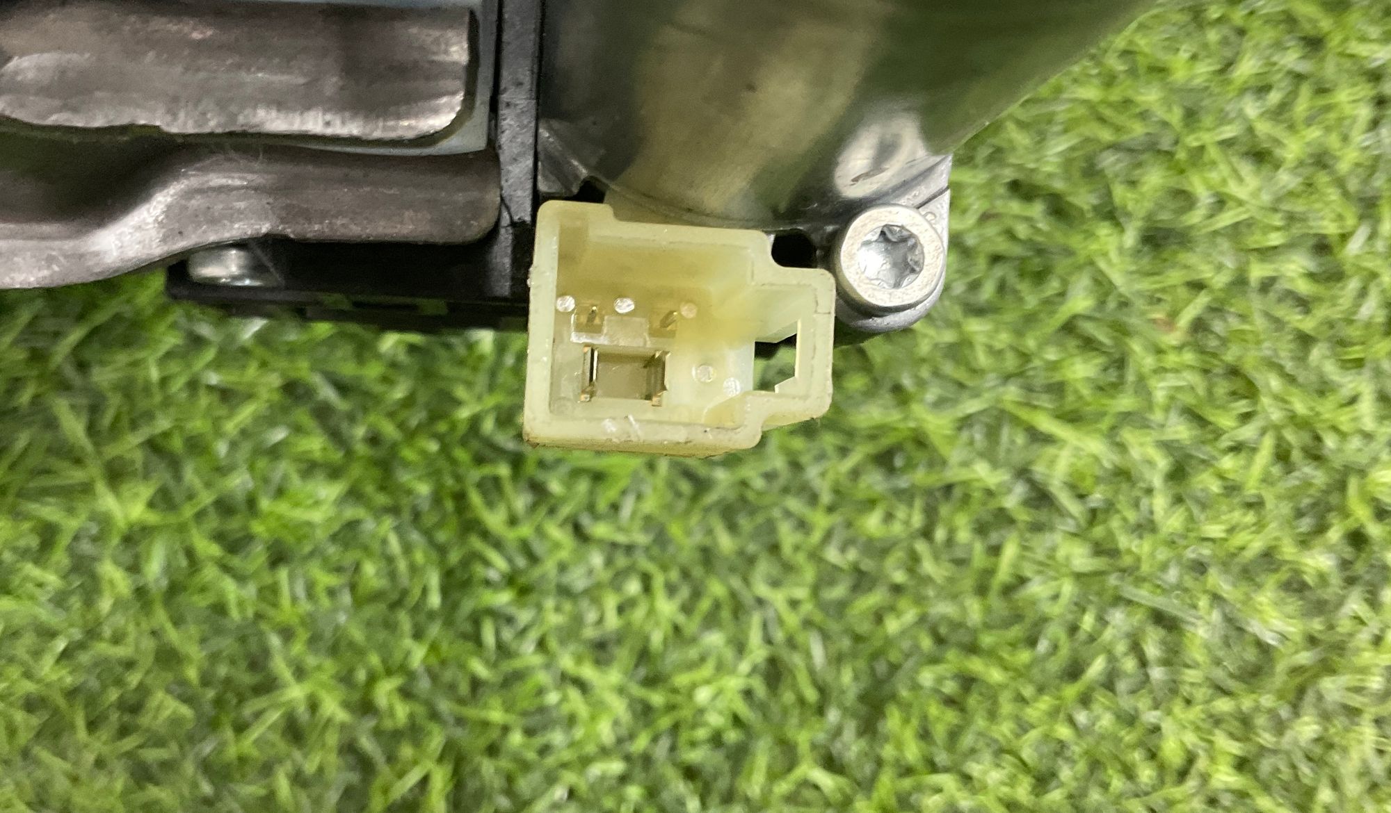 https://gcs.partsauto.market/rn-stockpro.appspot.com/thmbs/userImages/h353NjtZg3VDP19b5HMt7LlpbQ93/part/150ca13d-099f-4f9f-bc03-ffff4789bca4_1742826529497.jpg