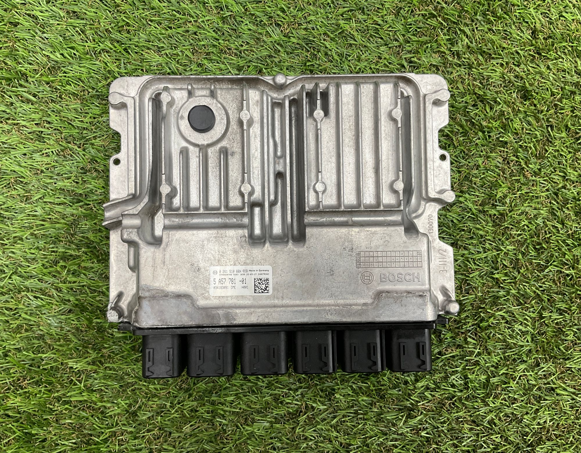 https://gcs.partsauto.market/rn-stockpro.appspot.com/thmbs/userImages/h353NjtZg3VDP19b5HMt7LlpbQ93/part/1512fe33-e834-46b7-8e18-7b323b48be61_1747990165977.jpg