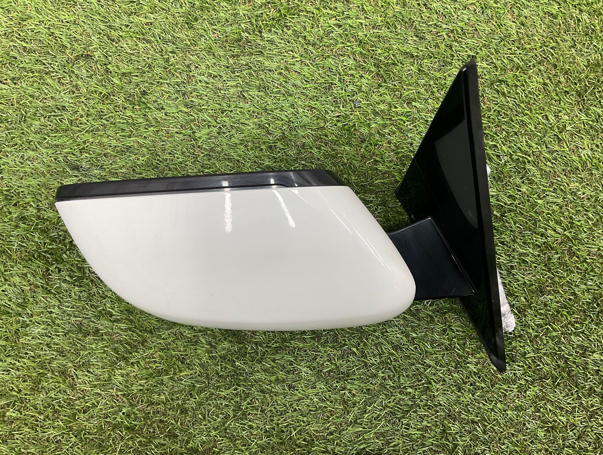 https://gcs.partsauto.market/rn-stockpro.appspot.com/thmbs/userImages/h353NjtZg3VDP19b5HMt7LlpbQ93/part/154d2398-4569-4402-993d-fcb76aaf17c4_1748505315412.jpg