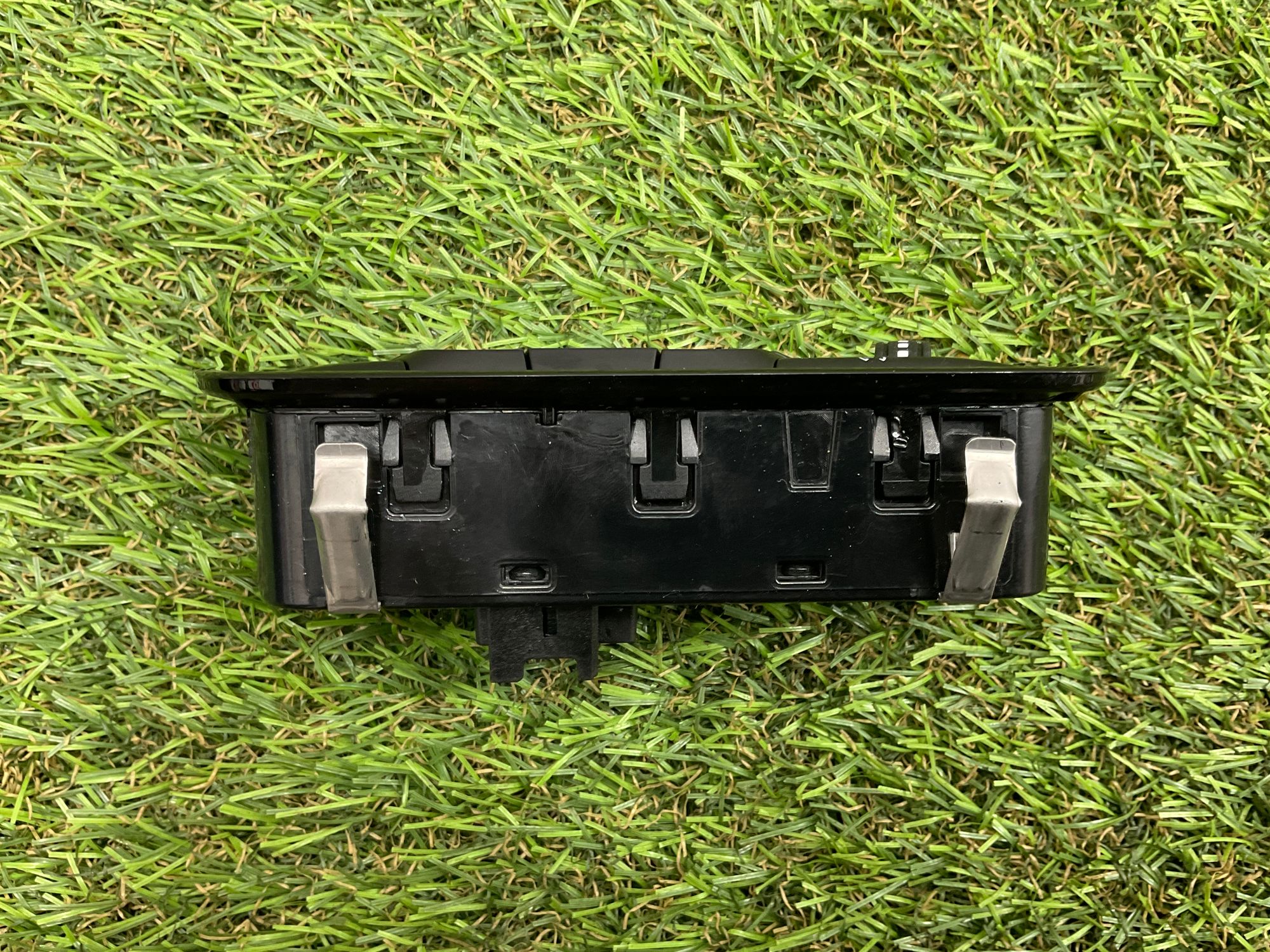 https://gcs.partsauto.market/rn-stockpro.appspot.com/thmbs/userImages/h353NjtZg3VDP19b5HMt7LlpbQ93/part/19bd5e59-cd66-42e5-b0da-979acc83c92d_1747842954630.jpg