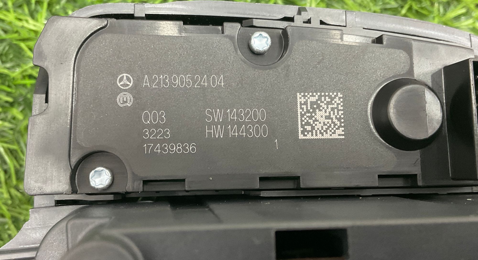 https://gcs.partsauto.market/rn-stockpro.appspot.com/thmbs/userImages/h353NjtZg3VDP19b5HMt7LlpbQ93/part/19ffbf91-858b-437e-ad27-5e5dd5c9e6b7_1742635995841.jpg