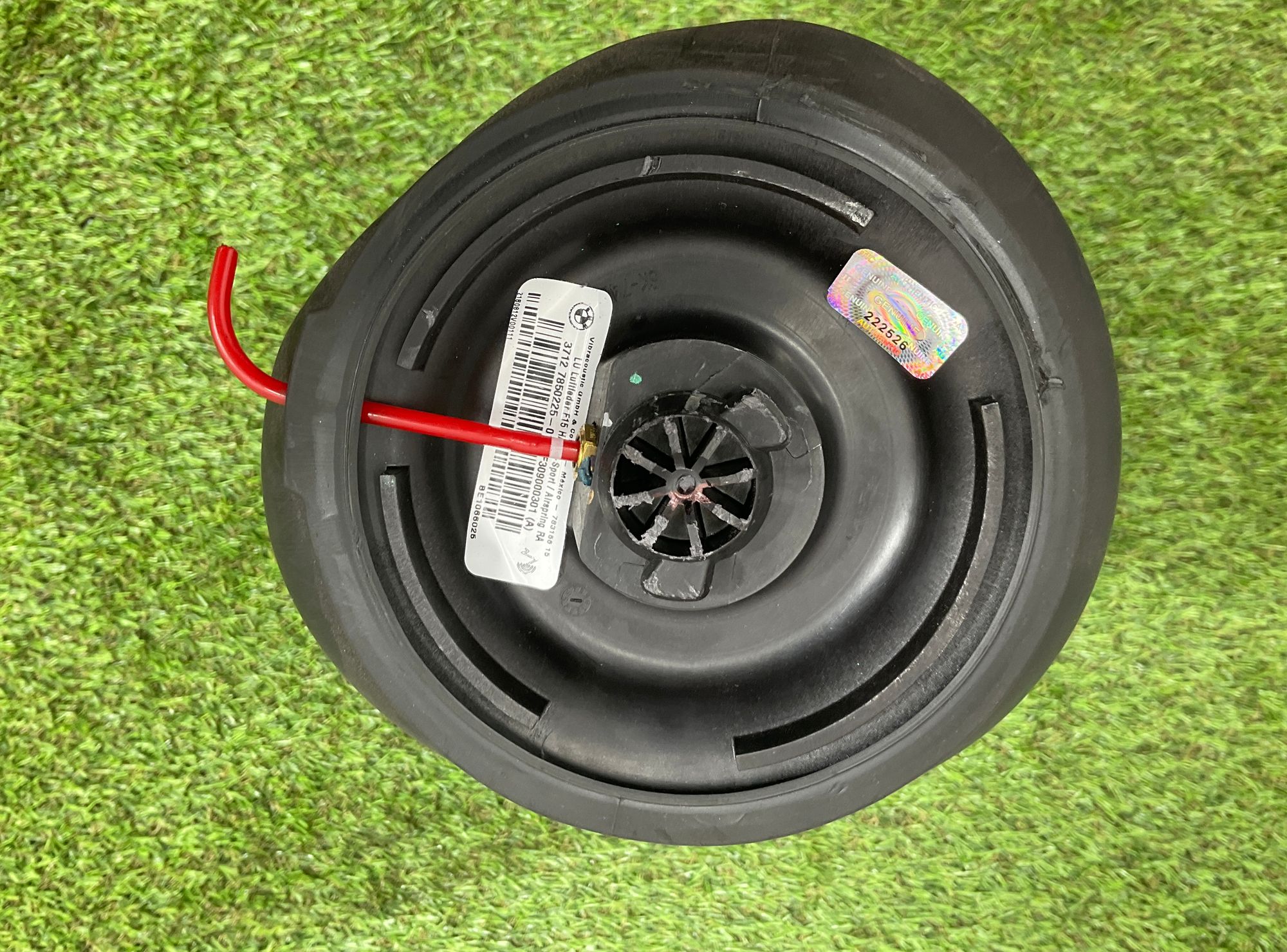 https://gcs.partsauto.market/rn-stockpro.appspot.com/thmbs/userImages/h353NjtZg3VDP19b5HMt7LlpbQ93/part/1a30625c-b655-4eef-bbac-fdb1d9fdef72_1746711119927.jpg