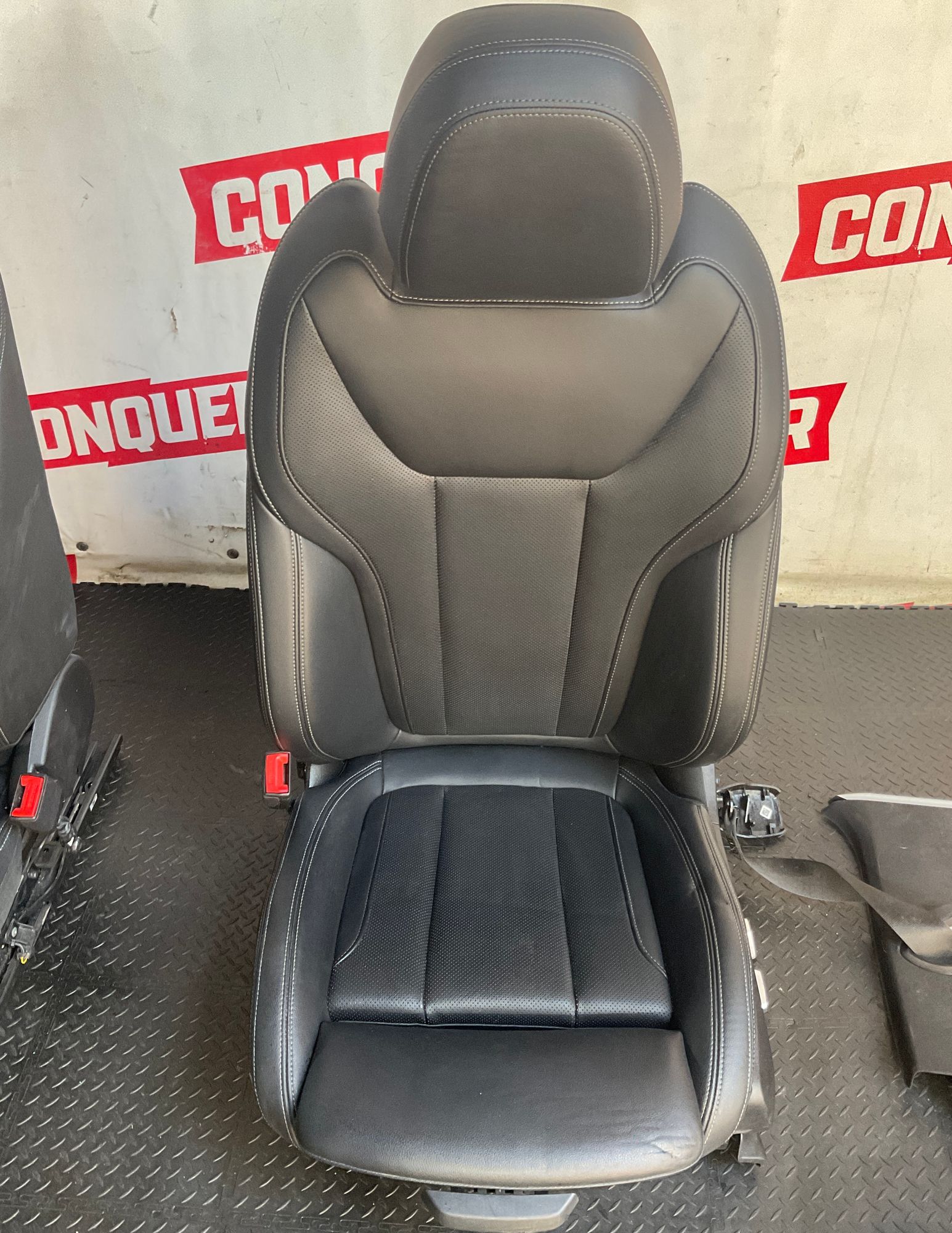 https://gcs.partsauto.market/rn-stockpro.appspot.com/thmbs/userImages/h353NjtZg3VDP19b5HMt7LlpbQ93/part/1a4d0dfc-6d75-46d9-8afc-3e95438977a8_1747900945744.jpg