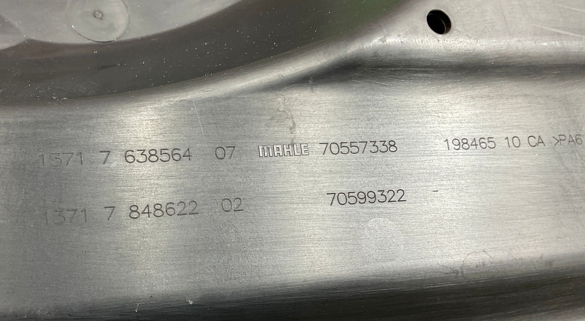 https://gcs.partsauto.market/rn-stockpro.appspot.com/thmbs/userImages/h353NjtZg3VDP19b5HMt7LlpbQ93/part/1d570c21-5f4c-4dcb-a835-9e400f037ae0_1746524590227.jpg