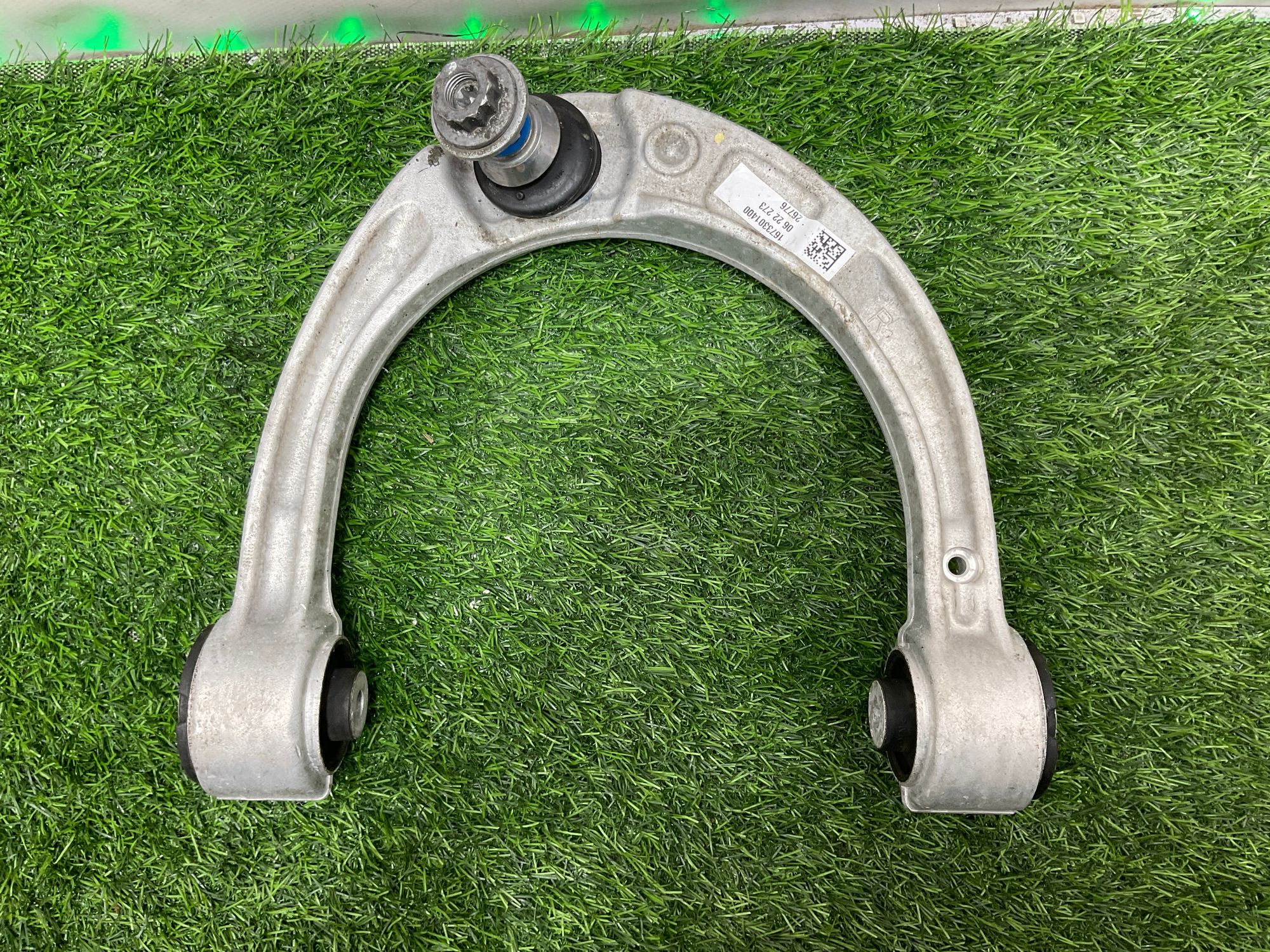https://gcs.partsauto.market/rn-stockpro.appspot.com/thmbs/userImages/h353NjtZg3VDP19b5HMt7LlpbQ93/part/2142fd2e-3cfc-462a-a91a-0de10ef2bd01_1733824991886.jpg