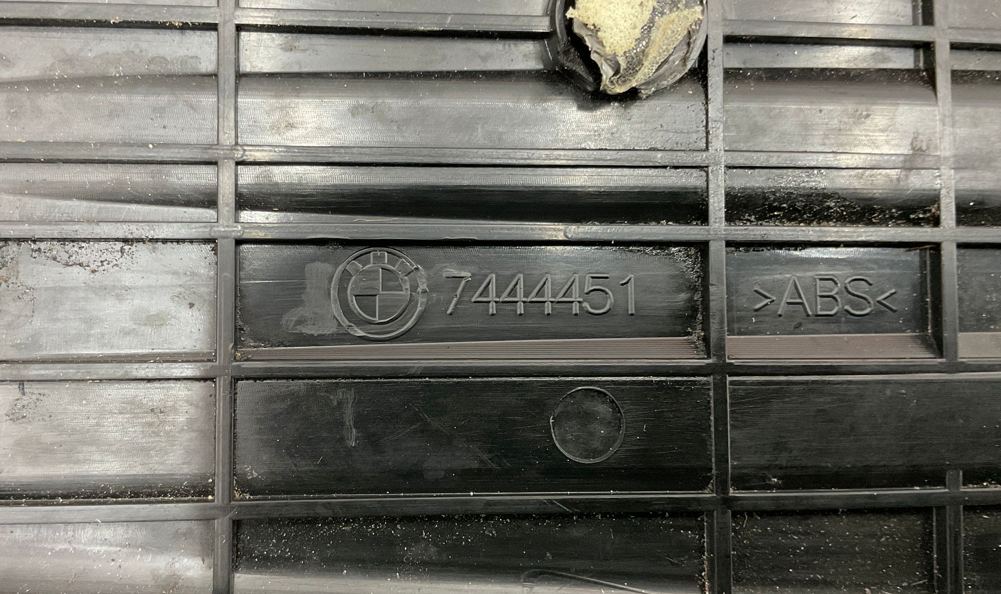 https://gcs.partsauto.market/rn-stockpro.appspot.com/thmbs/userImages/h353NjtZg3VDP19b5HMt7LlpbQ93/part/21d1d958-05ba-4fff-8dd5-042d279535e6_1748445127416.jpg
