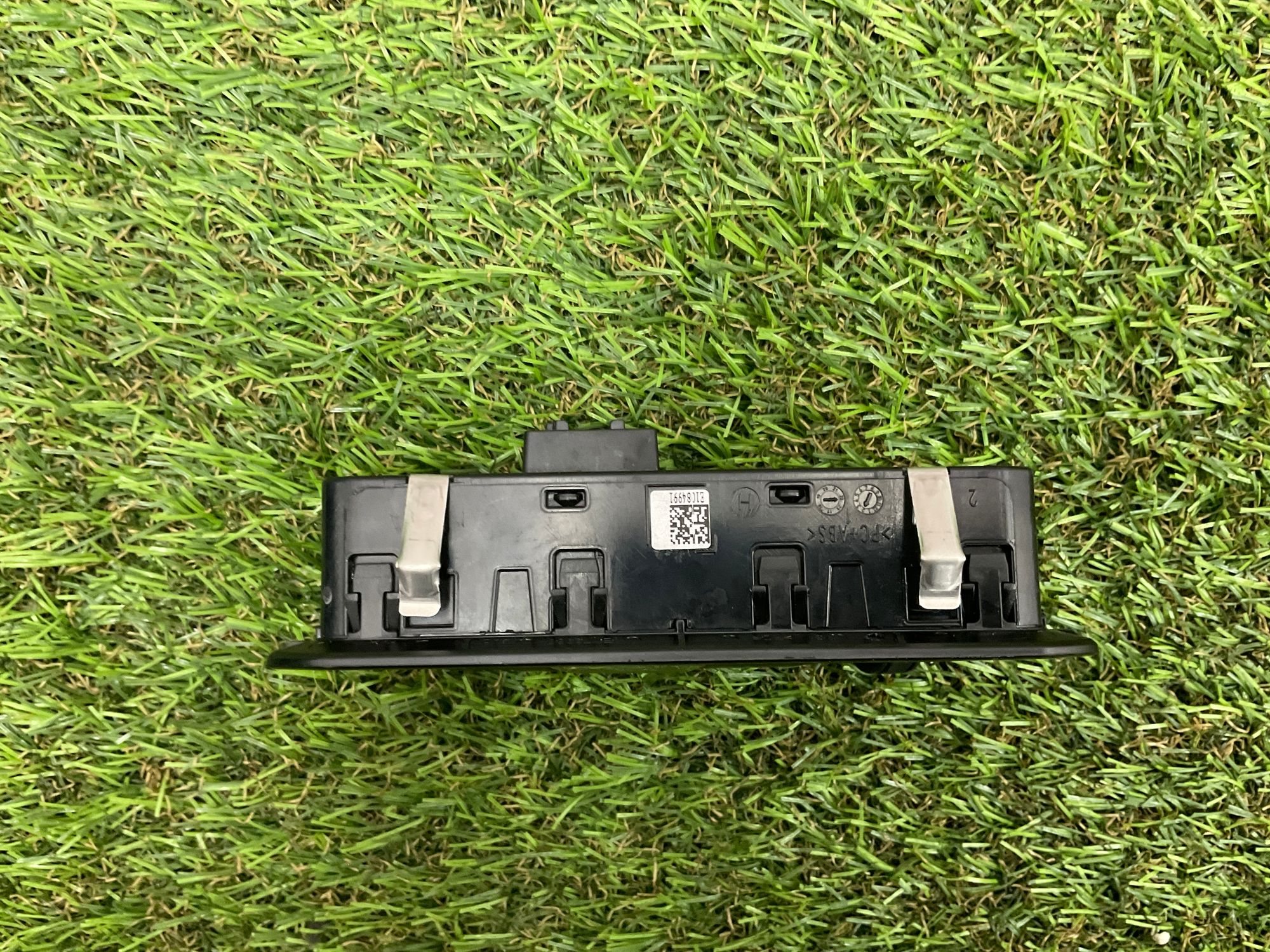 https://gcs.partsauto.market/rn-stockpro.appspot.com/thmbs/userImages/h353NjtZg3VDP19b5HMt7LlpbQ93/part/2346dfaa-59a9-429f-8ffa-7a433200930e_1747842954963.jpg