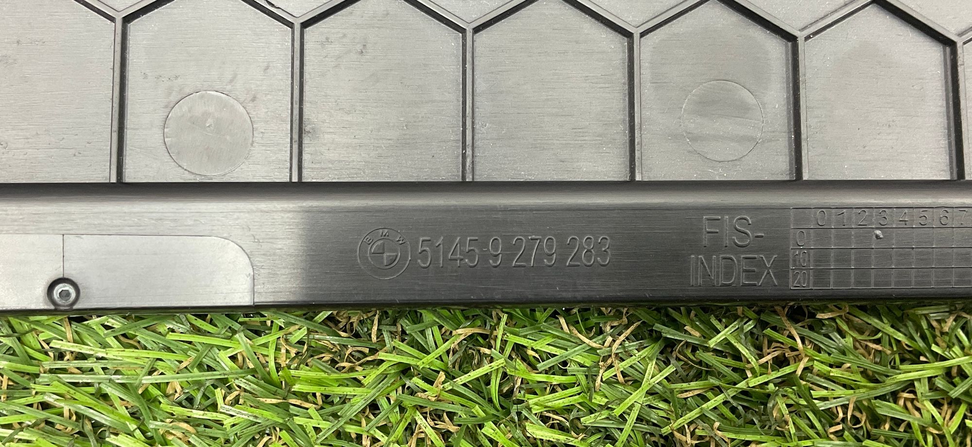 https://gcs.partsauto.market/rn-stockpro.appspot.com/thmbs/userImages/h353NjtZg3VDP19b5HMt7LlpbQ93/part/24d88f43-0017-4471-b239-66ba5bb1693b_1747667819786.jpg