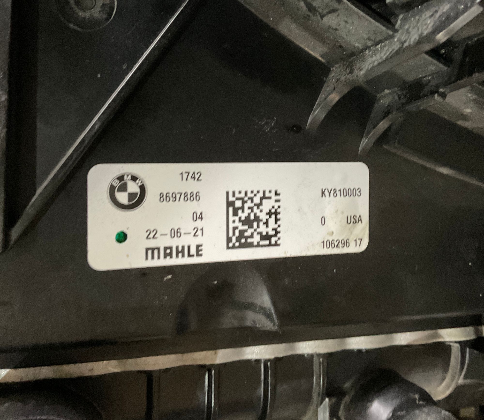 https://gcs.partsauto.market/rn-stockpro.appspot.com/thmbs/userImages/h353NjtZg3VDP19b5HMt7LlpbQ93/part/258d8fca-db95-4443-89c6-19142c021b7c_1739434920661.jpg