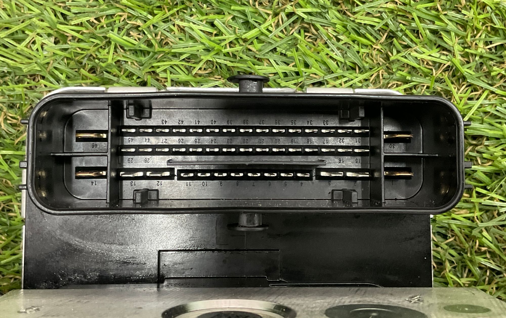 https://gcs.partsauto.market/rn-stockpro.appspot.com/thmbs/userImages/h353NjtZg3VDP19b5HMt7LlpbQ93/part/25ed3504-d355-46c3-8230-e9c204d152ee_1749047520071.jpg