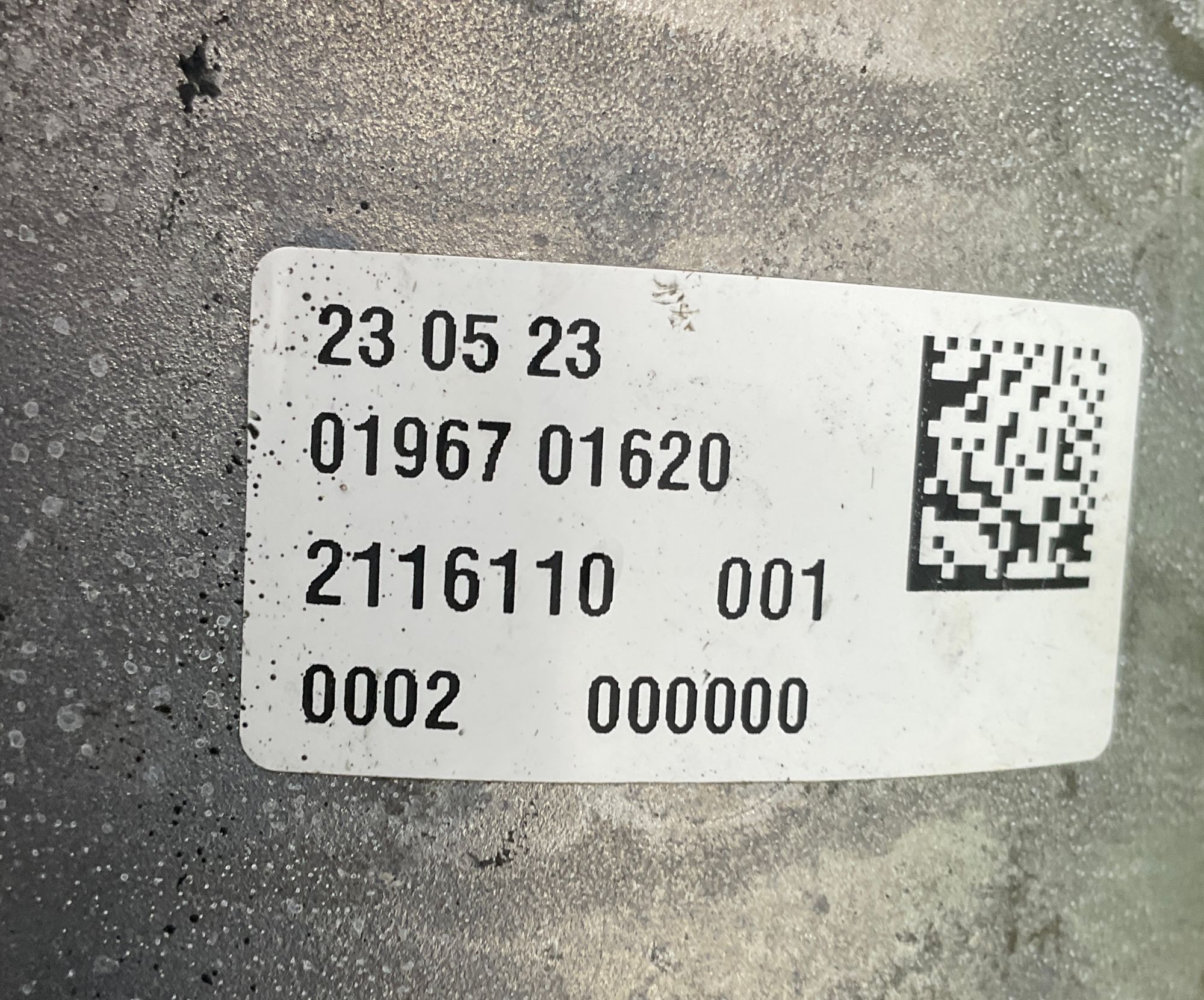 https://gcs.partsauto.market/rn-stockpro.appspot.com/thmbs/userImages/h353NjtZg3VDP19b5HMt7LlpbQ93/part/26f0c346-78fc-4749-8a49-9229f307b320_1742565850604.jpg