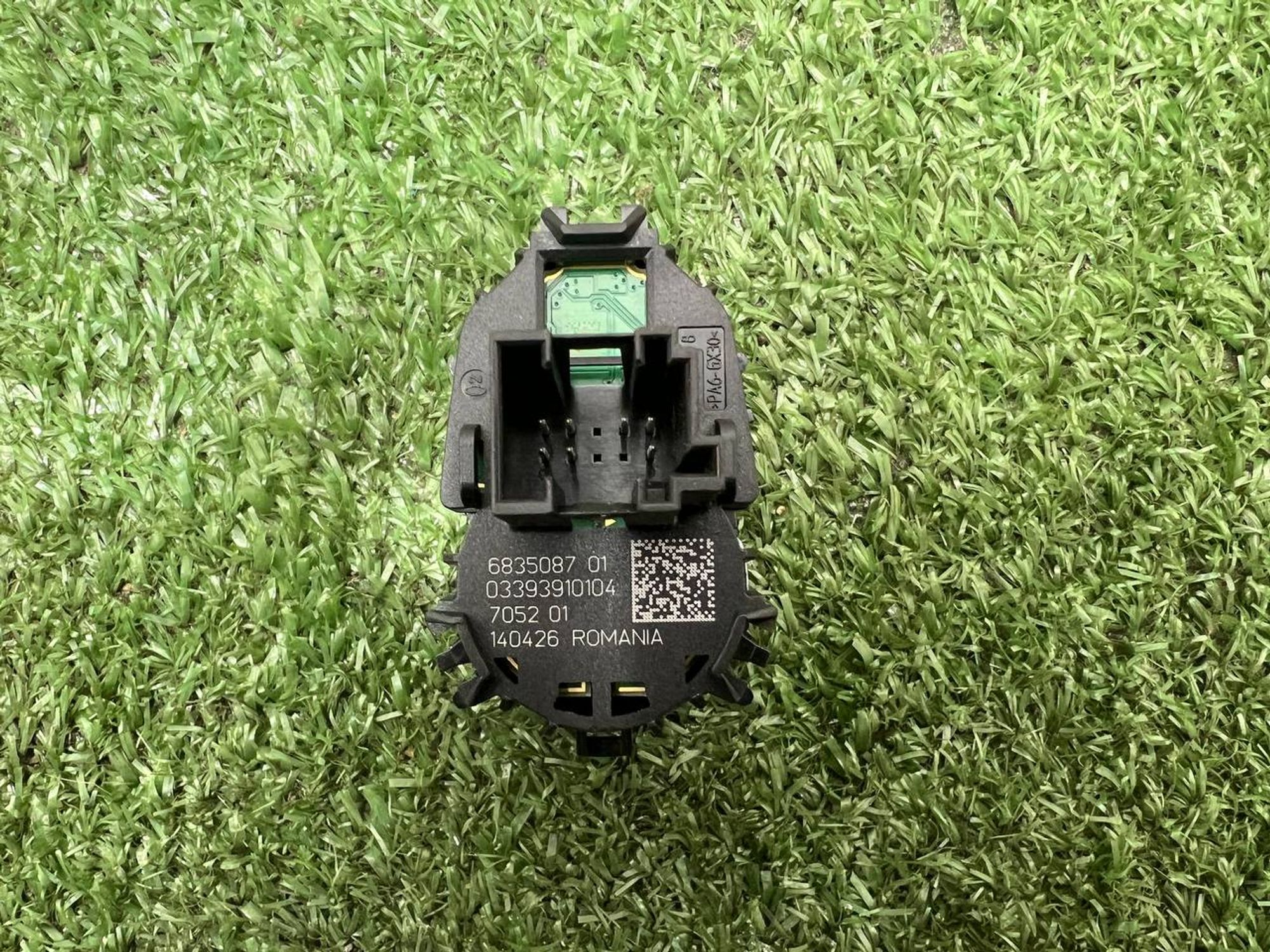 https://gcs.partsauto.market/rn-stockpro.appspot.com/thmbs/userImages/h353NjtZg3VDP19b5HMt7LlpbQ93/part/2d68206a-842f-47be-ae3d-9979917d3567_1730128137711.jpg