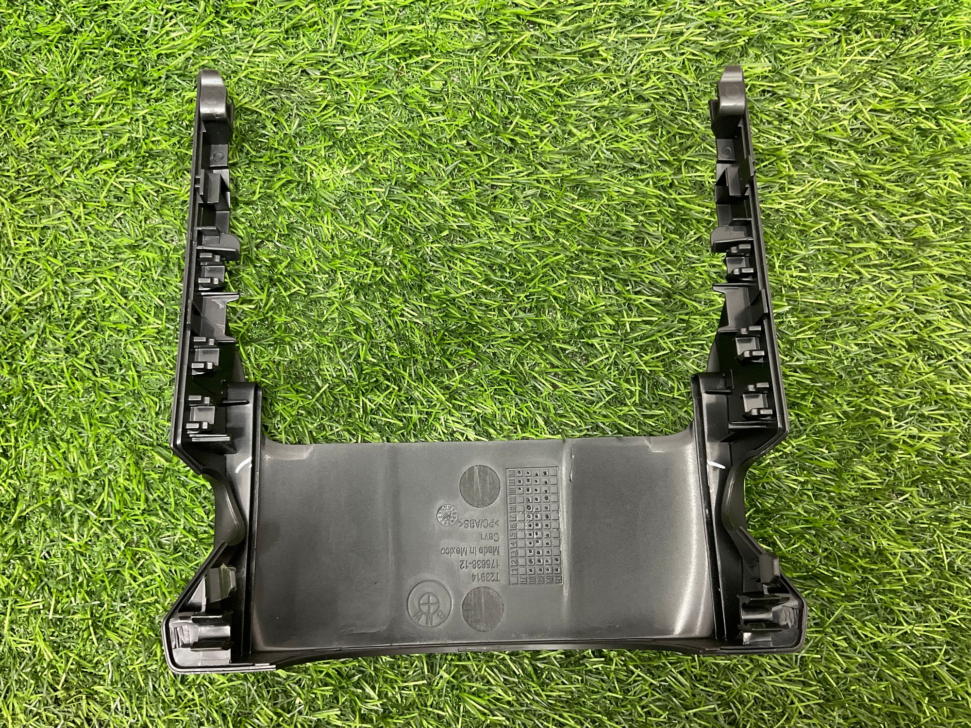 https://gcs.partsauto.market/rn-stockpro.appspot.com/thmbs/userImages/h353NjtZg3VDP19b5HMt7LlpbQ93/part/2dda03c0-4a24-416b-a6a8-265754307a15_1734531365634.jpg
