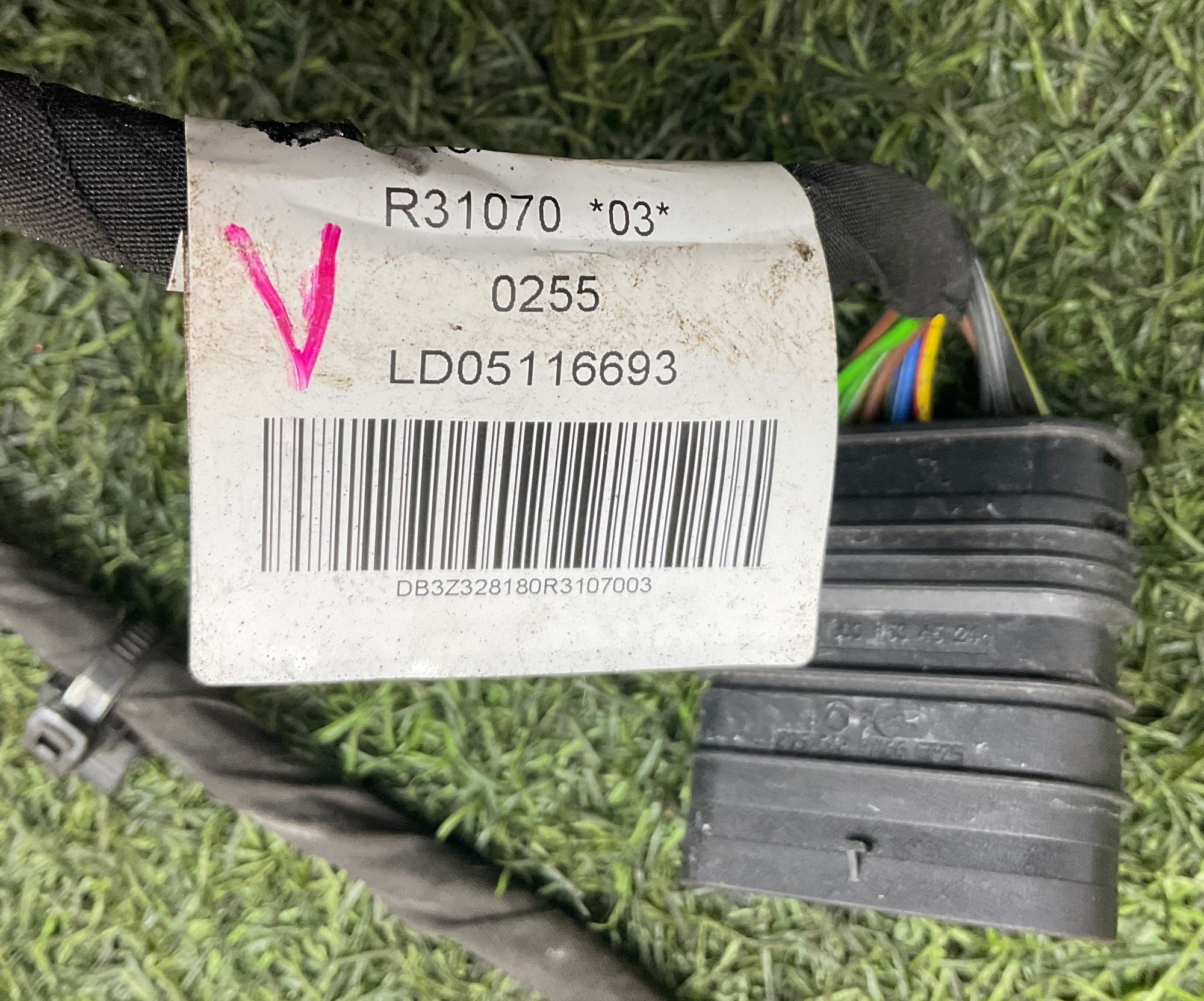 https://gcs.partsauto.market/rn-stockpro.appspot.com/thmbs/userImages/h353NjtZg3VDP19b5HMt7LlpbQ93/part/2e5788f2-81c2-4c1f-817a-a145d7d78148_1743151438764.jpg