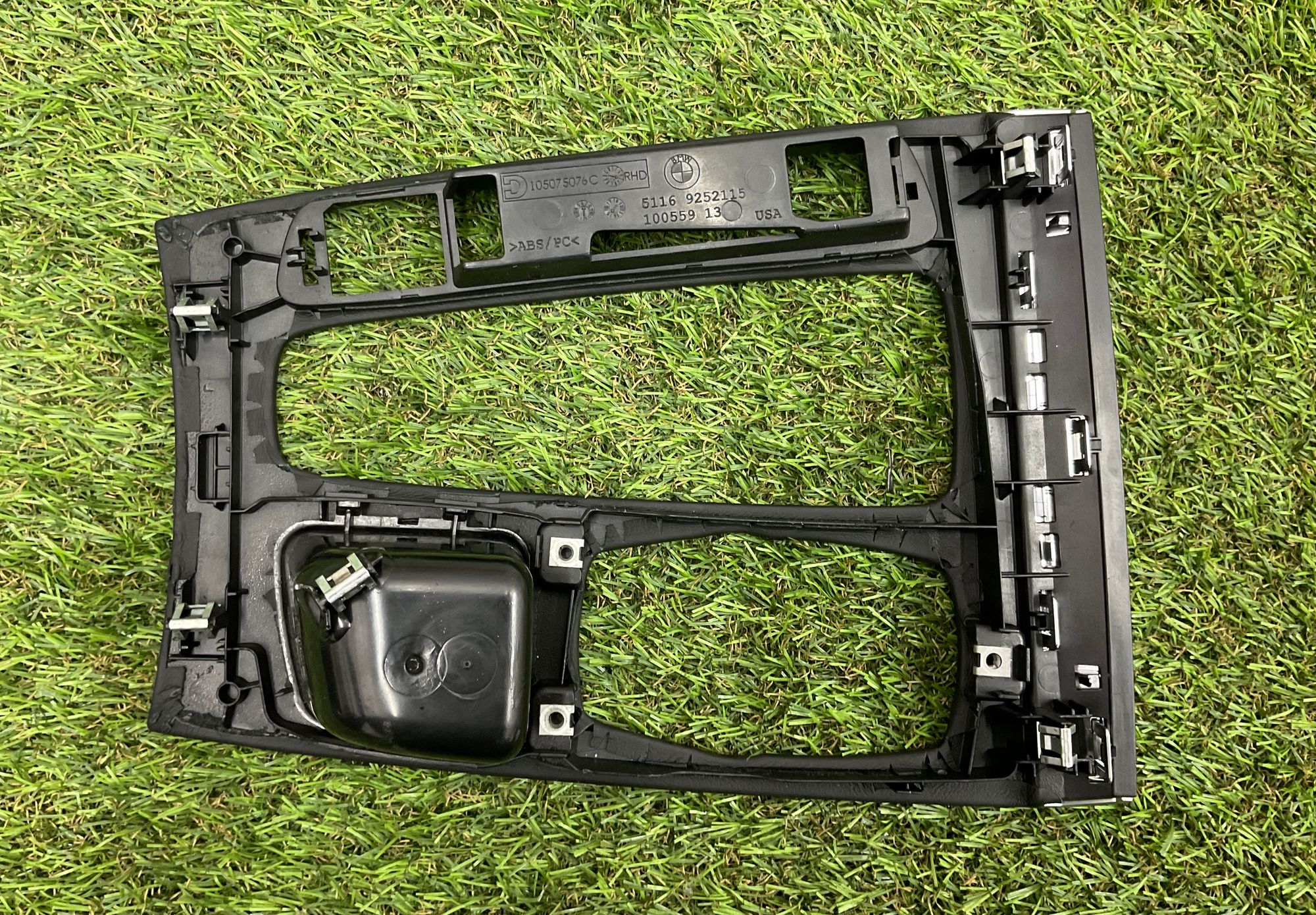 https://gcs.partsauto.market/rn-stockpro.appspot.com/thmbs/userImages/h353NjtZg3VDP19b5HMt7LlpbQ93/part/2ebf4ff8-b0ed-4810-912c-a2bda60c5e22_1747987363234.jpg