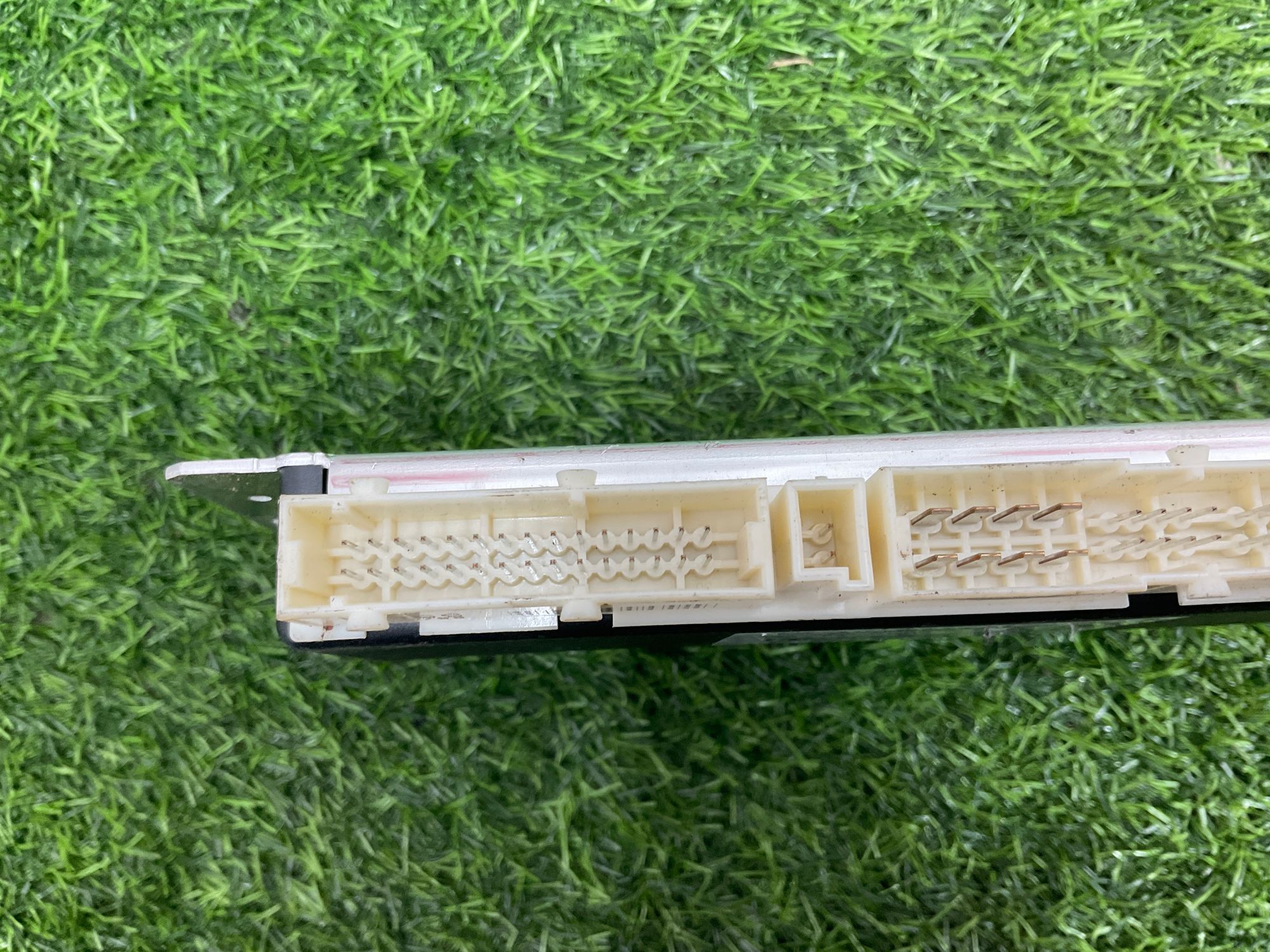 https://gcs.partsauto.market/rn-stockpro.appspot.com/thmbs/userImages/h353NjtZg3VDP19b5HMt7LlpbQ93/part/2f24b237-3009-4e6a-a191-0f6e43ad6216_1742398861076.jpg