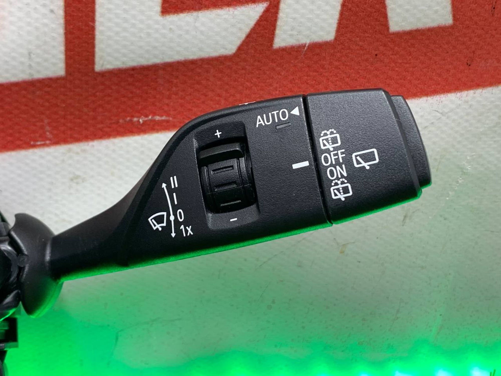 https://gcs.partsauto.market/rn-stockpro.appspot.com/thmbs/userImages/h353NjtZg3VDP19b5HMt7LlpbQ93/part/2faf1cca-4f25-4e0d-997b-ffb2577ffa95_1708585592542.jpg