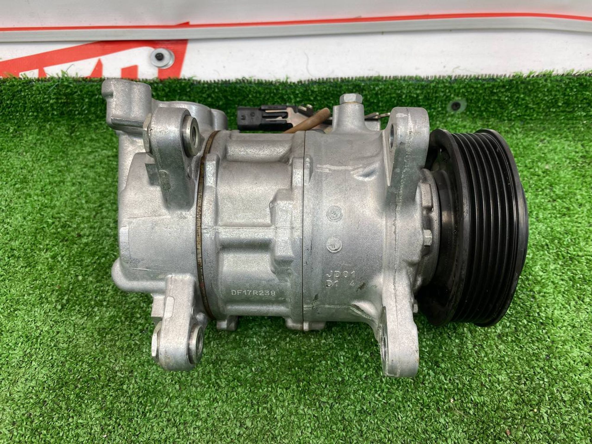 https://gcs.partsauto.market/rn-stockpro.appspot.com/thmbs/userImages/h353NjtZg3VDP19b5HMt7LlpbQ93/part/33a9b282-ec5e-4d5f-ae6d-f69add67df6b_1747993779233.jpg