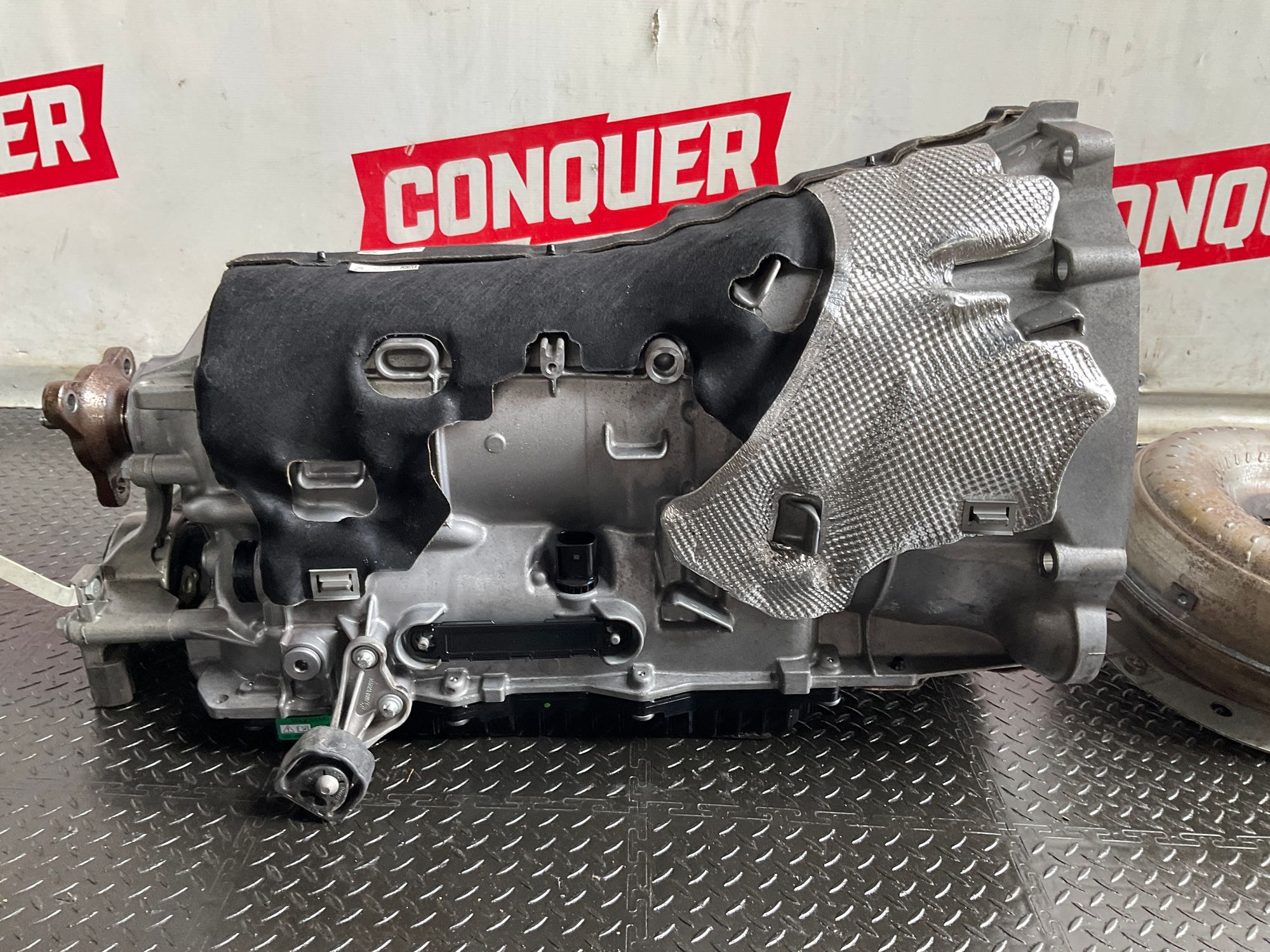 https://gcs.partsauto.market/rn-stockpro.appspot.com/thmbs/userImages/h353NjtZg3VDP19b5HMt7LlpbQ93/part/36f6d217-abcf-47a3-bd0e-d547b25f3aa0_1744201759020.jpg