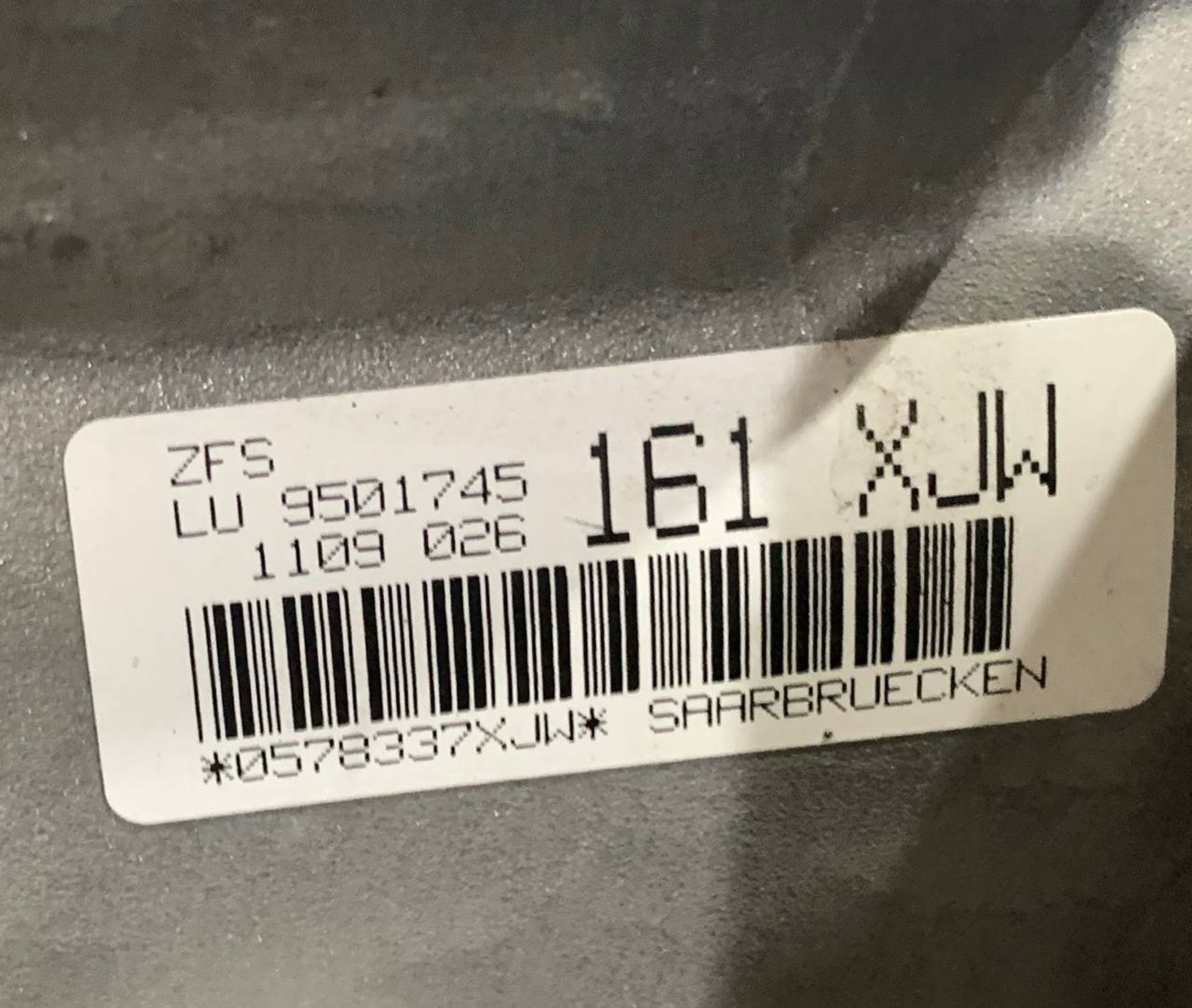 https://gcs.partsauto.market/rn-stockpro.appspot.com/thmbs/userImages/h353NjtZg3VDP19b5HMt7LlpbQ93/part/3715850b-de24-4ecc-9db5-547de6b5572b_1733144442743.jpg