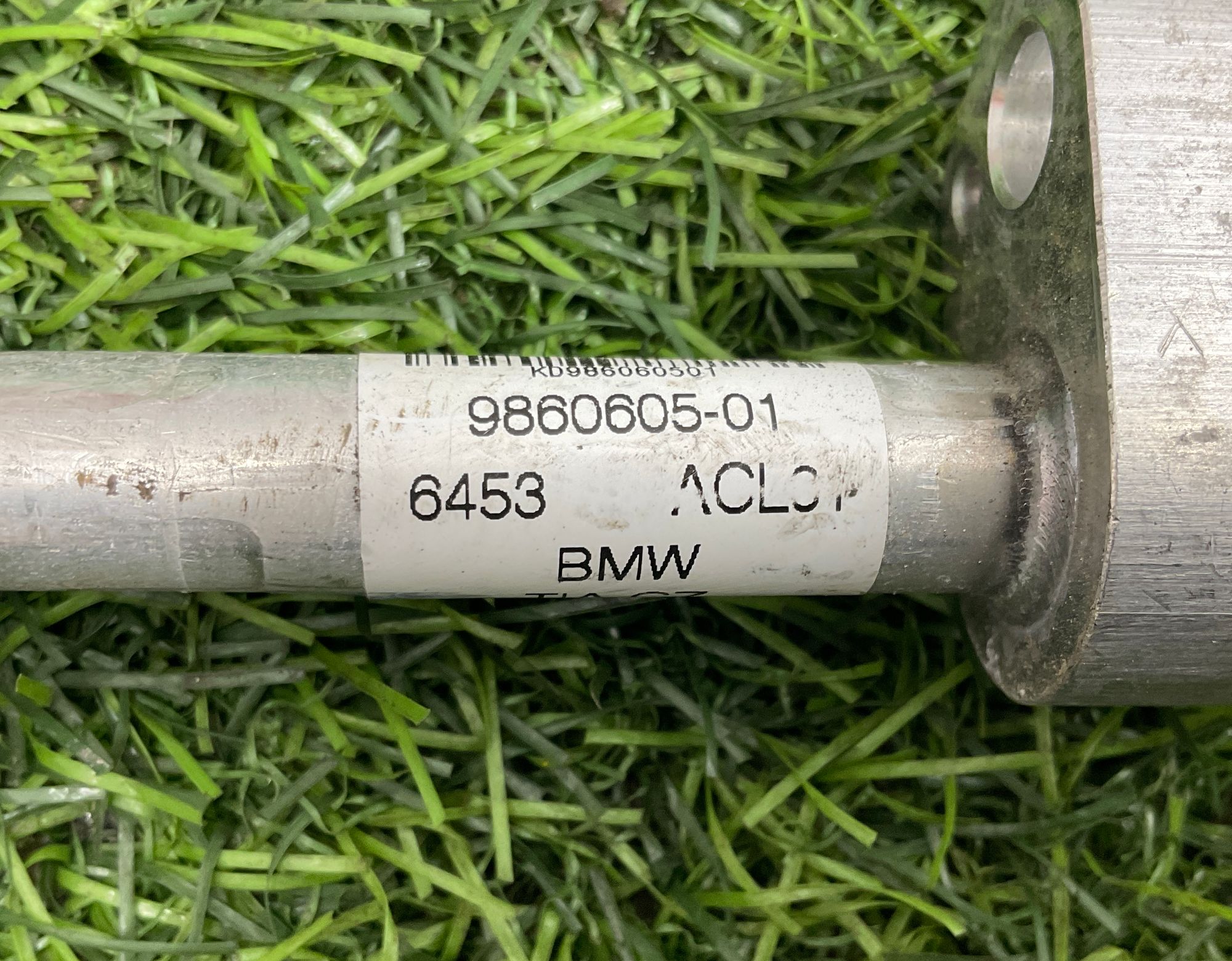https://gcs.partsauto.market/rn-stockpro.appspot.com/thmbs/userImages/h353NjtZg3VDP19b5HMt7LlpbQ93/part/385bbb51-a6ec-4ca0-a7ae-79b507be3f37_1744197820403.jpg
