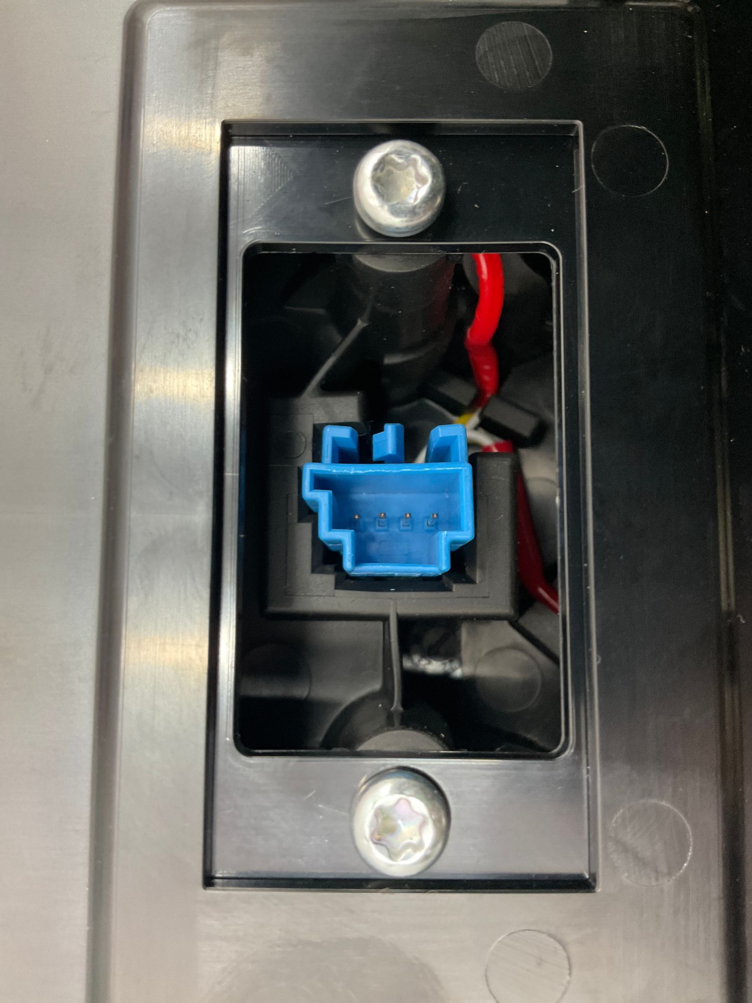 https://gcs.partsauto.market/rn-stockpro.appspot.com/thmbs/userImages/h353NjtZg3VDP19b5HMt7LlpbQ93/part/3cf2ec2a-0568-4a1a-8978-110dd0f15887_1742479551031.jpg