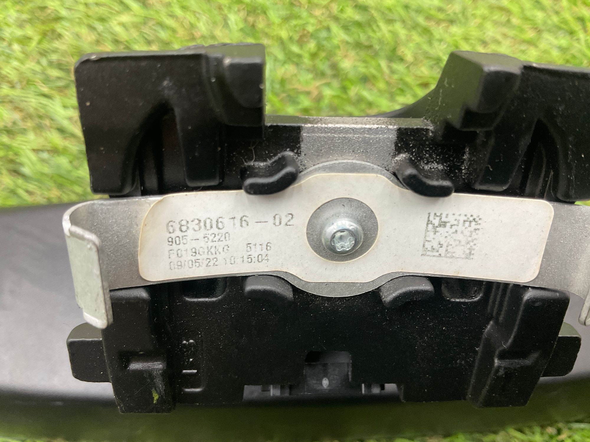 https://gcs.partsauto.market/rn-stockpro.appspot.com/thmbs/userImages/h353NjtZg3VDP19b5HMt7LlpbQ93/part/42cf356a-3052-4199-aa53-1dc87f27c0cf_1748260175596.jpg