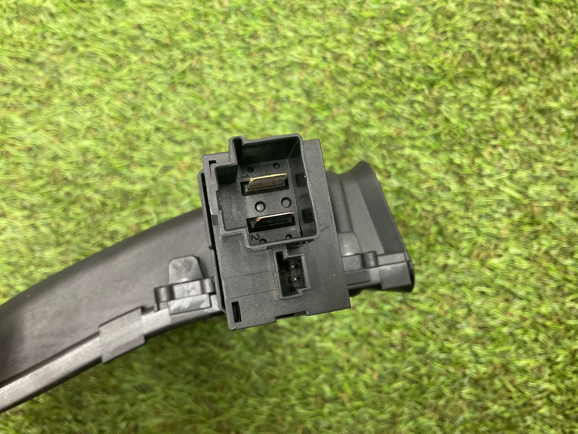 https://gcs.partsauto.market/rn-stockpro.appspot.com/thmbs/userImages/h353NjtZg3VDP19b5HMt7LlpbQ93/part/44ff47cf-9bf1-4301-b7ac-486f9810a23a_1747903079658.jpg