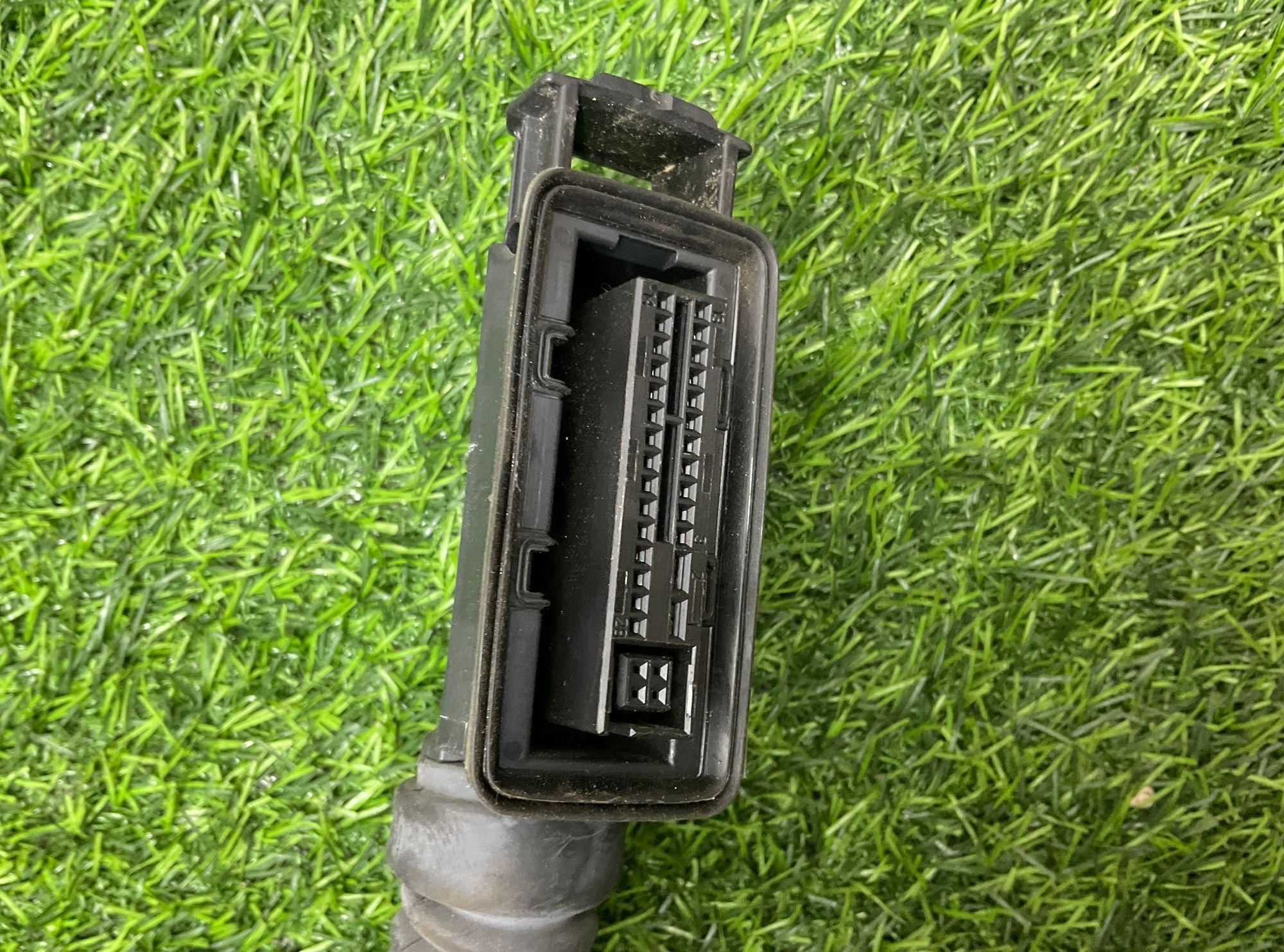 https://gcs.partsauto.market/rn-stockpro.appspot.com/thmbs/userImages/h353NjtZg3VDP19b5HMt7LlpbQ93/part/4a4a08d3-b5e5-476b-b72a-f07ce0bf5ac0_1735374466219.jpg