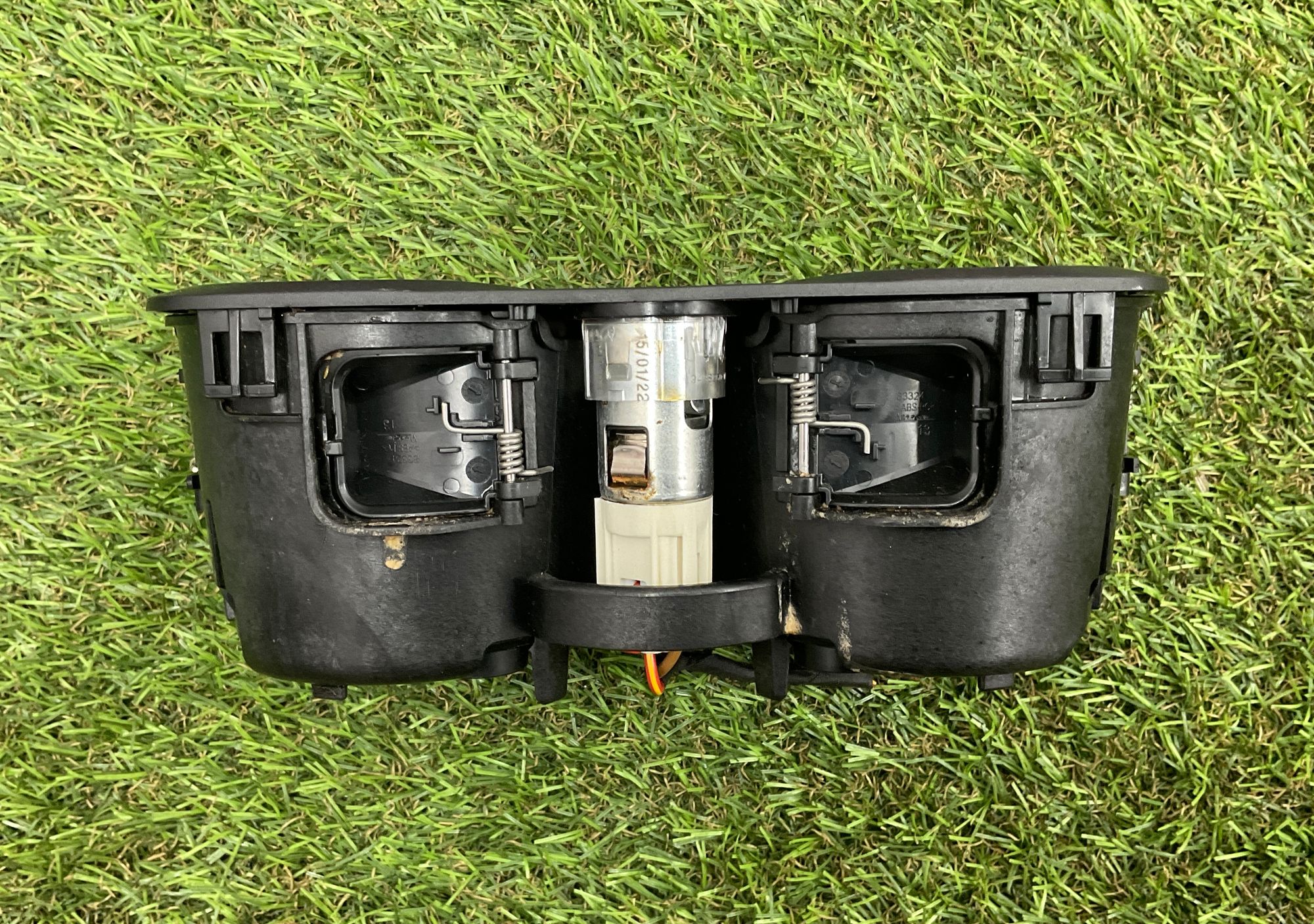 https://gcs.partsauto.market/rn-stockpro.appspot.com/thmbs/userImages/h353NjtZg3VDP19b5HMt7LlpbQ93/part/4b3e6722-3663-4865-b75f-bd54ddbb14e5_1748682955783.jpg