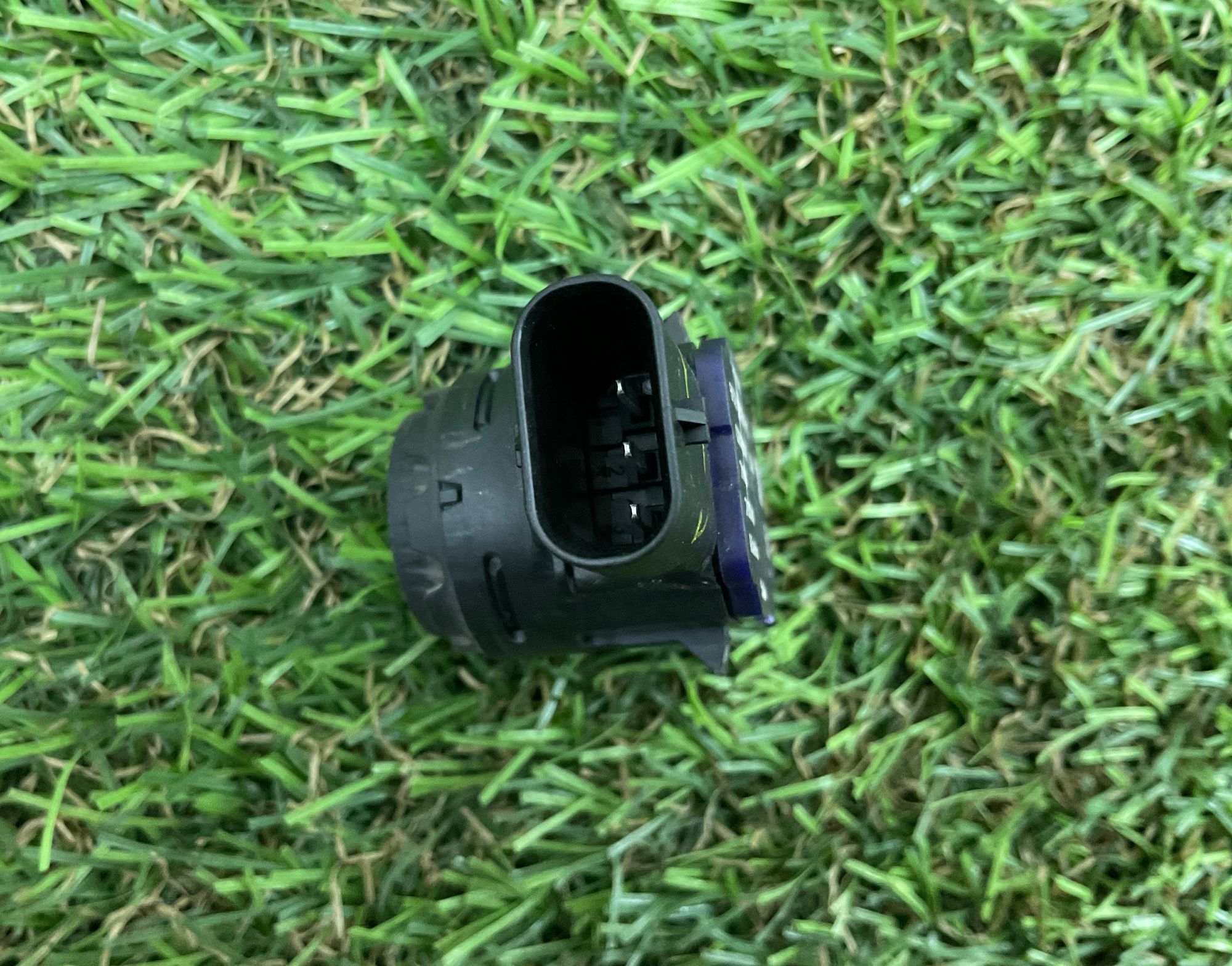 https://gcs.partsauto.market/rn-stockpro.appspot.com/thmbs/userImages/h353NjtZg3VDP19b5HMt7LlpbQ93/part/4bf881c4-76d1-4720-a854-8e1eee4f0ede_1749136223832.jpg