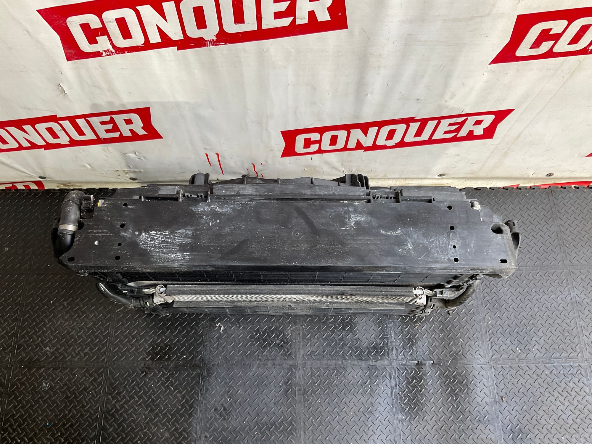 https://gcs.partsauto.market/rn-stockpro.appspot.com/thmbs/userImages/h353NjtZg3VDP19b5HMt7LlpbQ93/part/50990dc8-e620-4fd8-9b39-4d5a778134c5_1747838719487.jpg