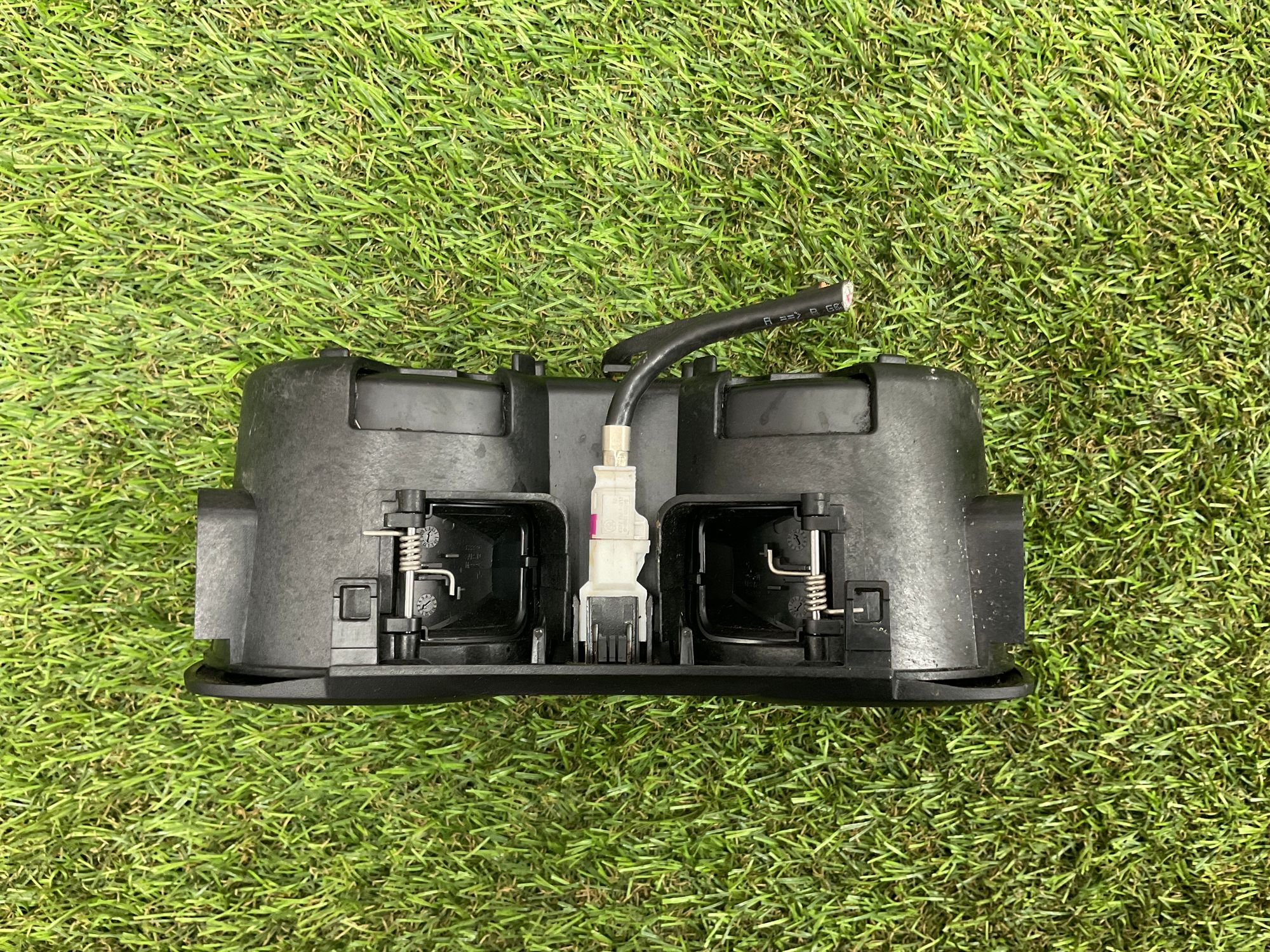 https://gcs.partsauto.market/rn-stockpro.appspot.com/thmbs/userImages/h353NjtZg3VDP19b5HMt7LlpbQ93/part/55f1fd86-eb73-442b-a828-c031c0f75402_1748682959615.jpg