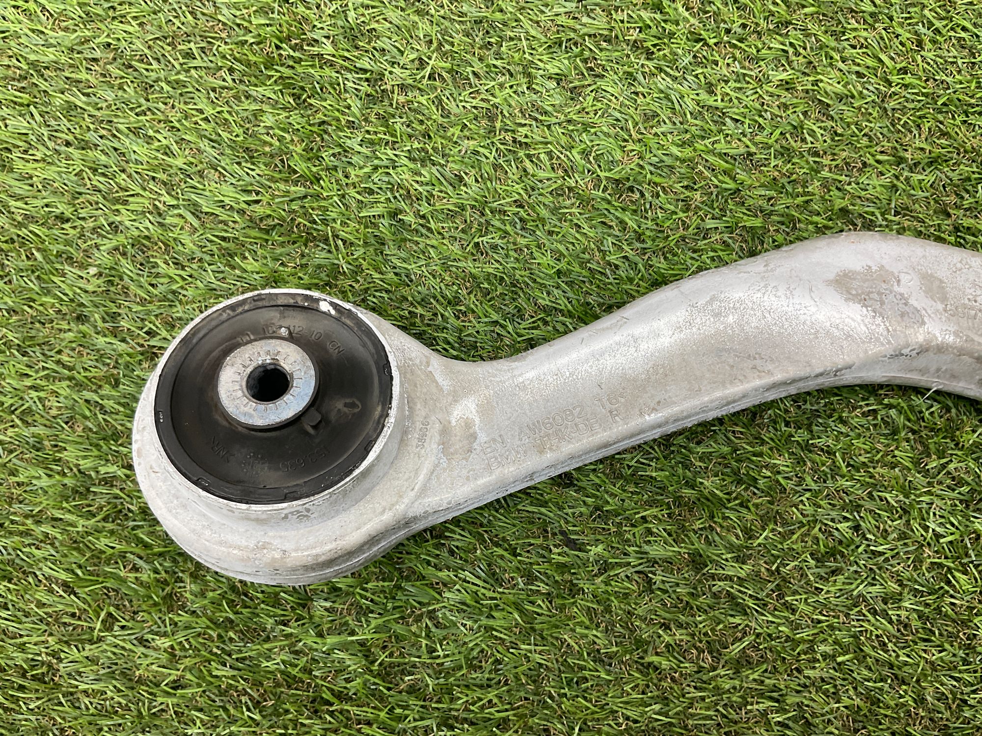 https://gcs.partsauto.market/rn-stockpro.appspot.com/thmbs/userImages/h353NjtZg3VDP19b5HMt7LlpbQ93/part/56c67fc4-5987-4462-a330-aae431f5fb8e_1748598292863.jpg